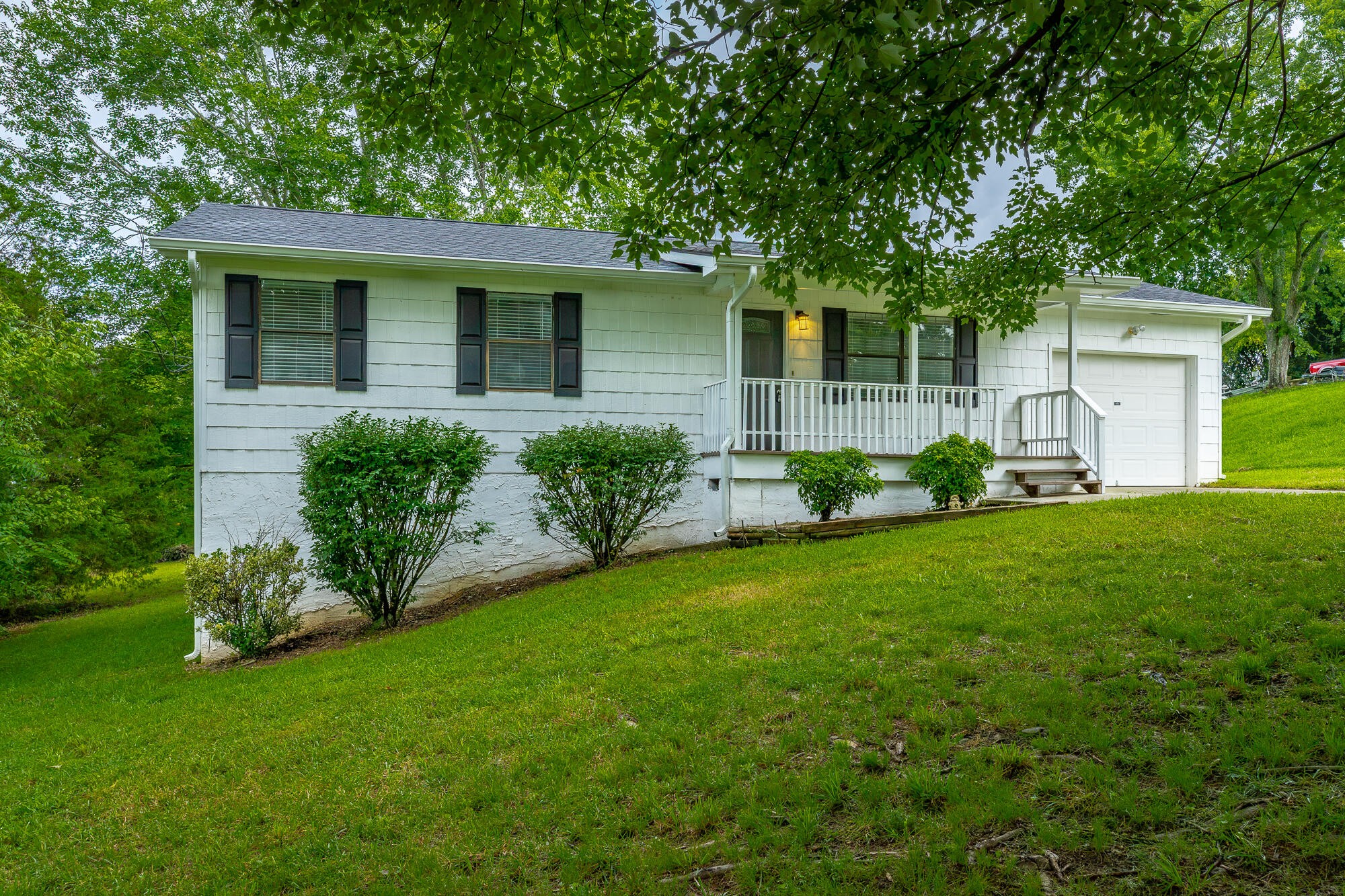 10109 Highway 58 Property Photo 1