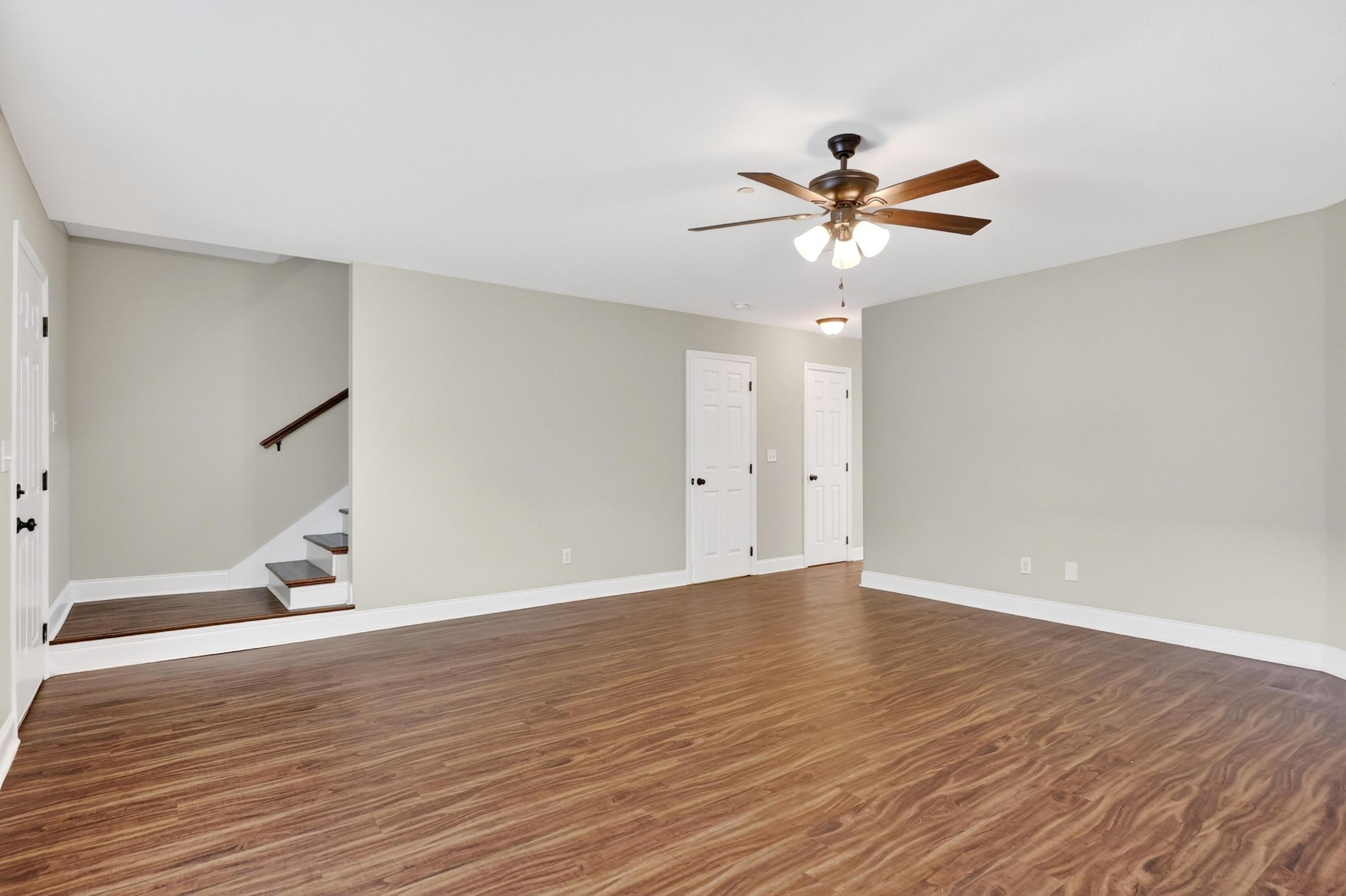 1113 Maple Tree Lane Property Photo 10