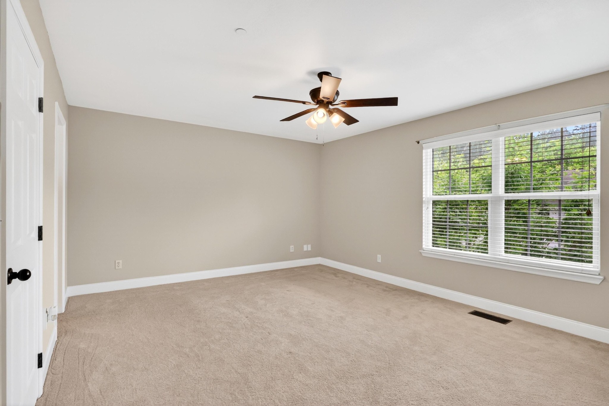 1113 Maple Tree Lane Property Photo 22