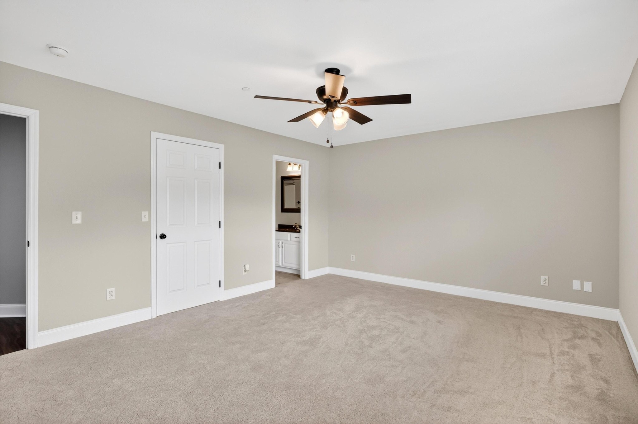 1113 Maple Tree Lane Property Photo 23
