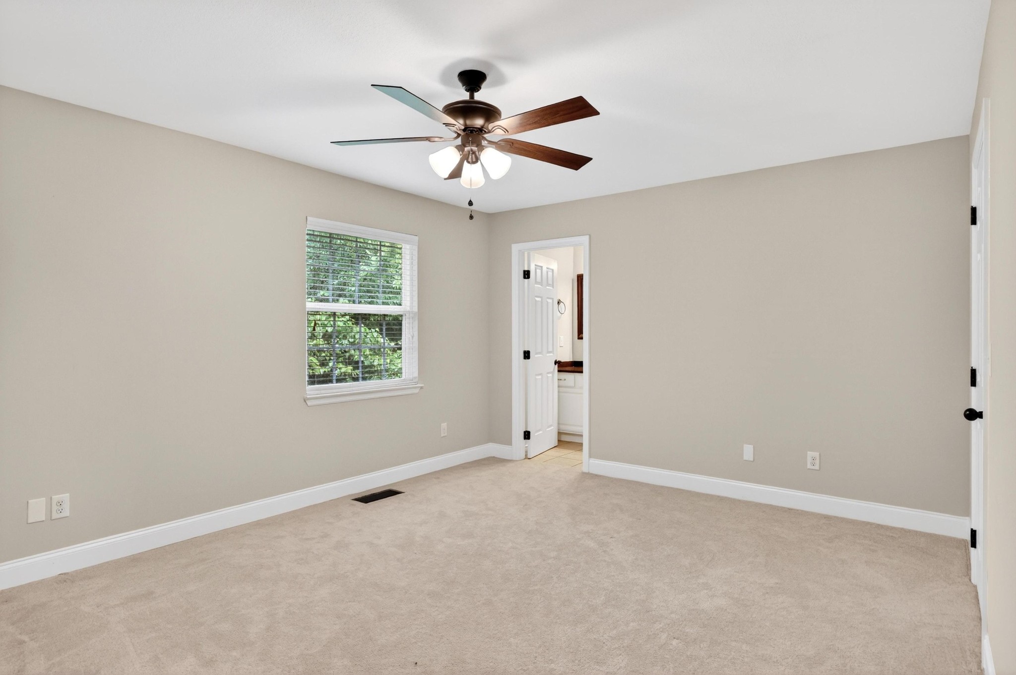 1113 Maple Tree Lane Property Photo 27