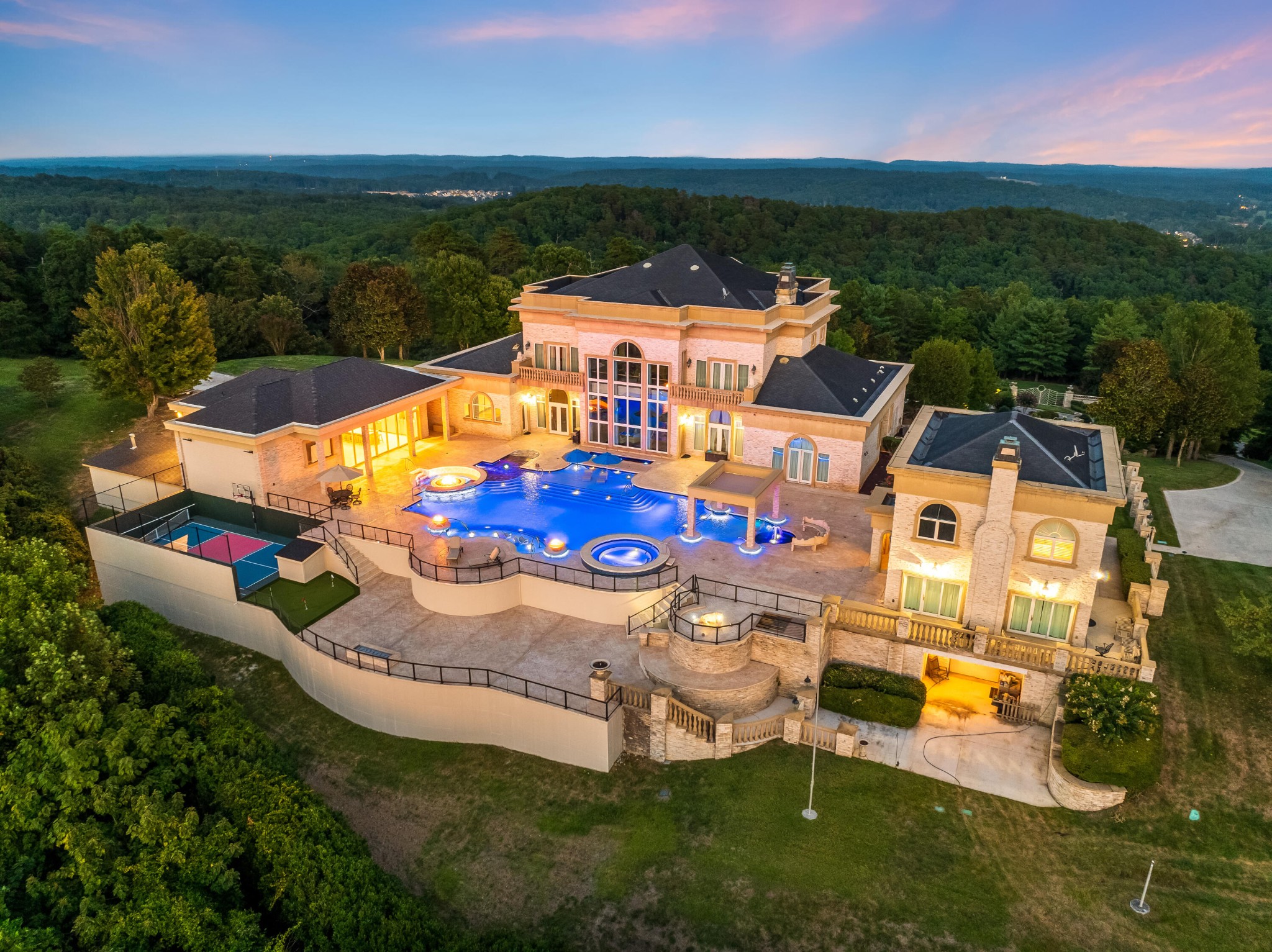 2363 Heavenly View Property Photo 1
