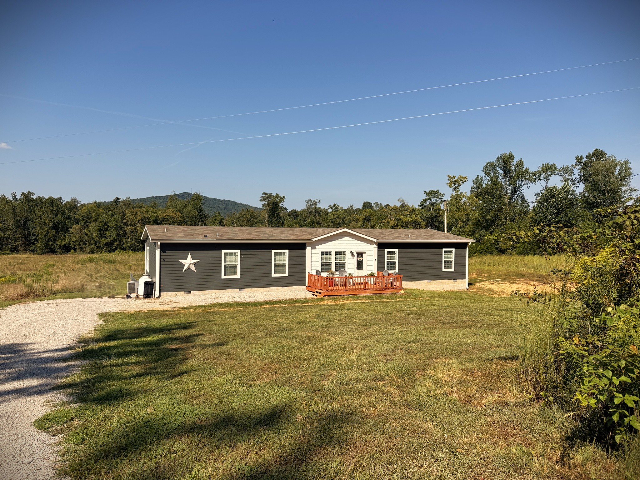760 Dogwalk Rd Property Photo 1