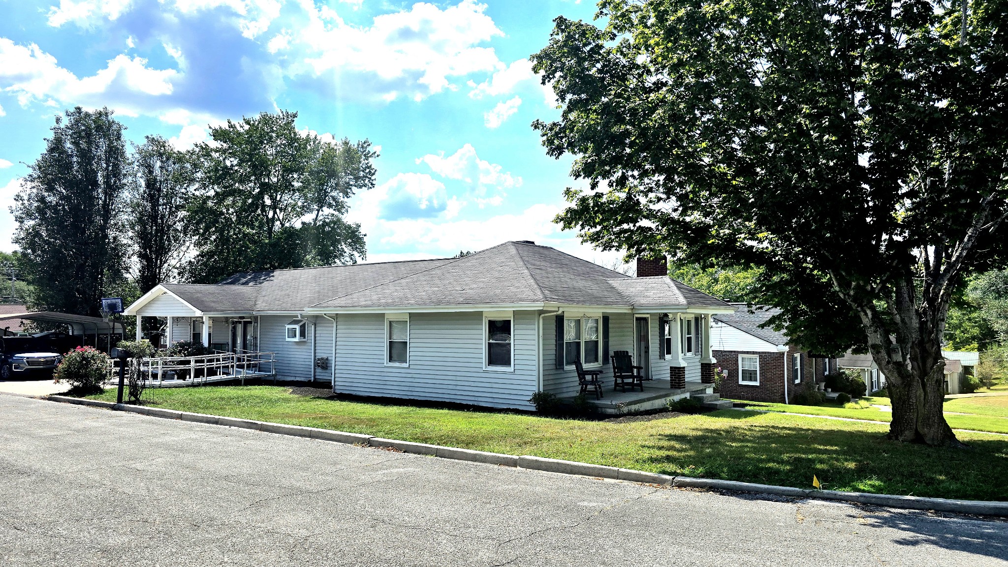 722 Jefferson Ave, E Property Photo 1