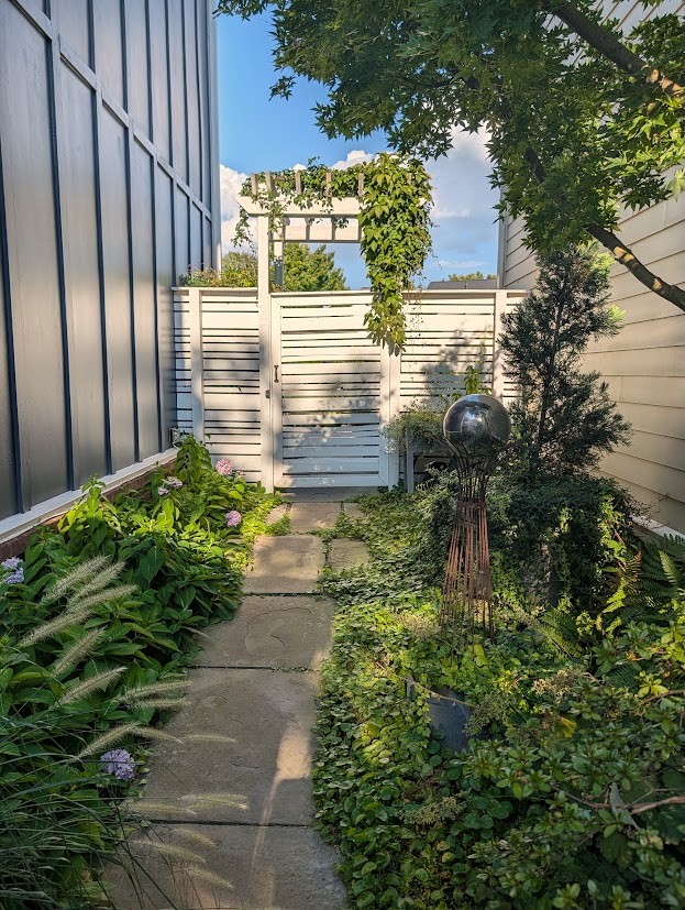 230 Pearl St Property Photo 42