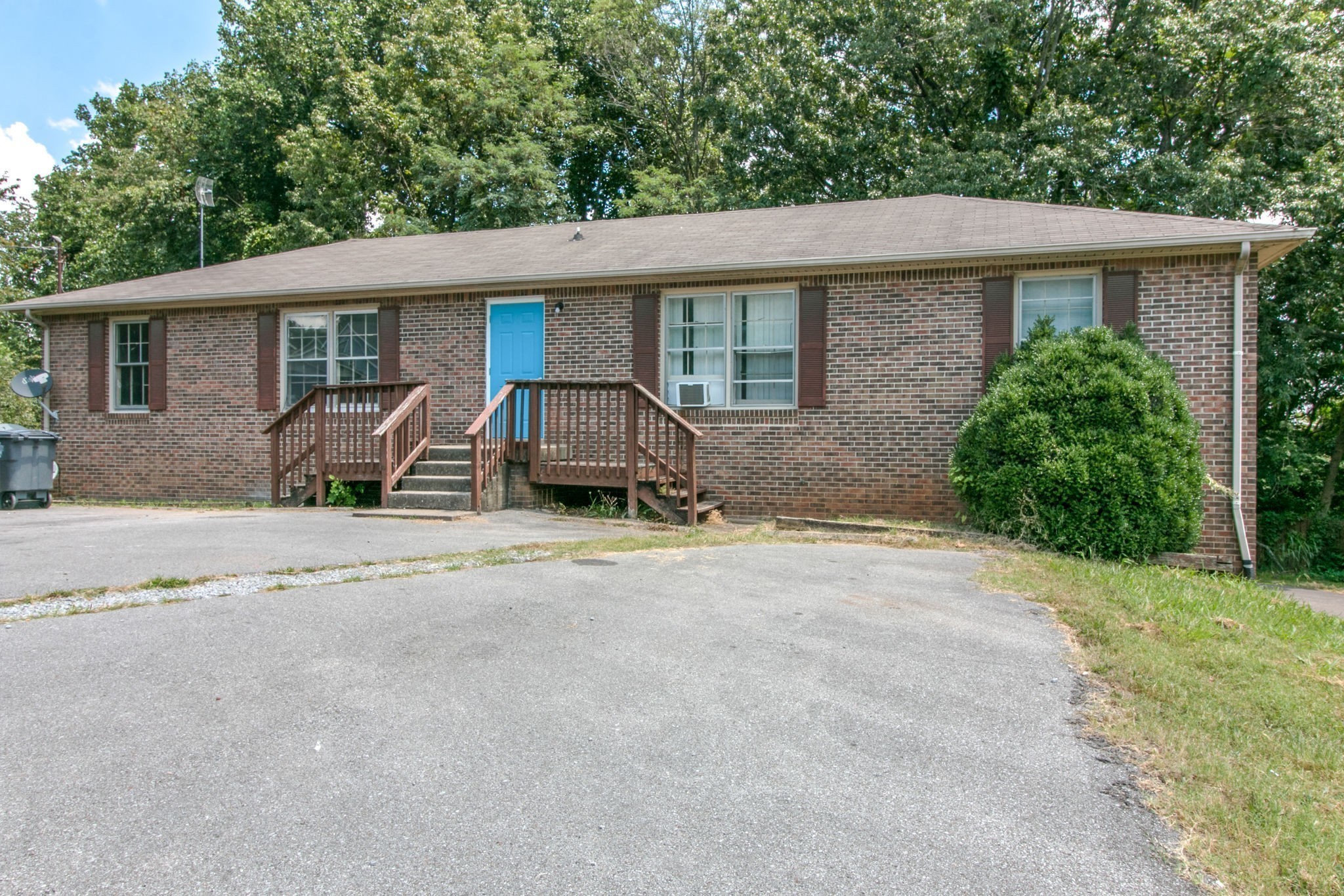 103 Bennett Dr Property Photo 1