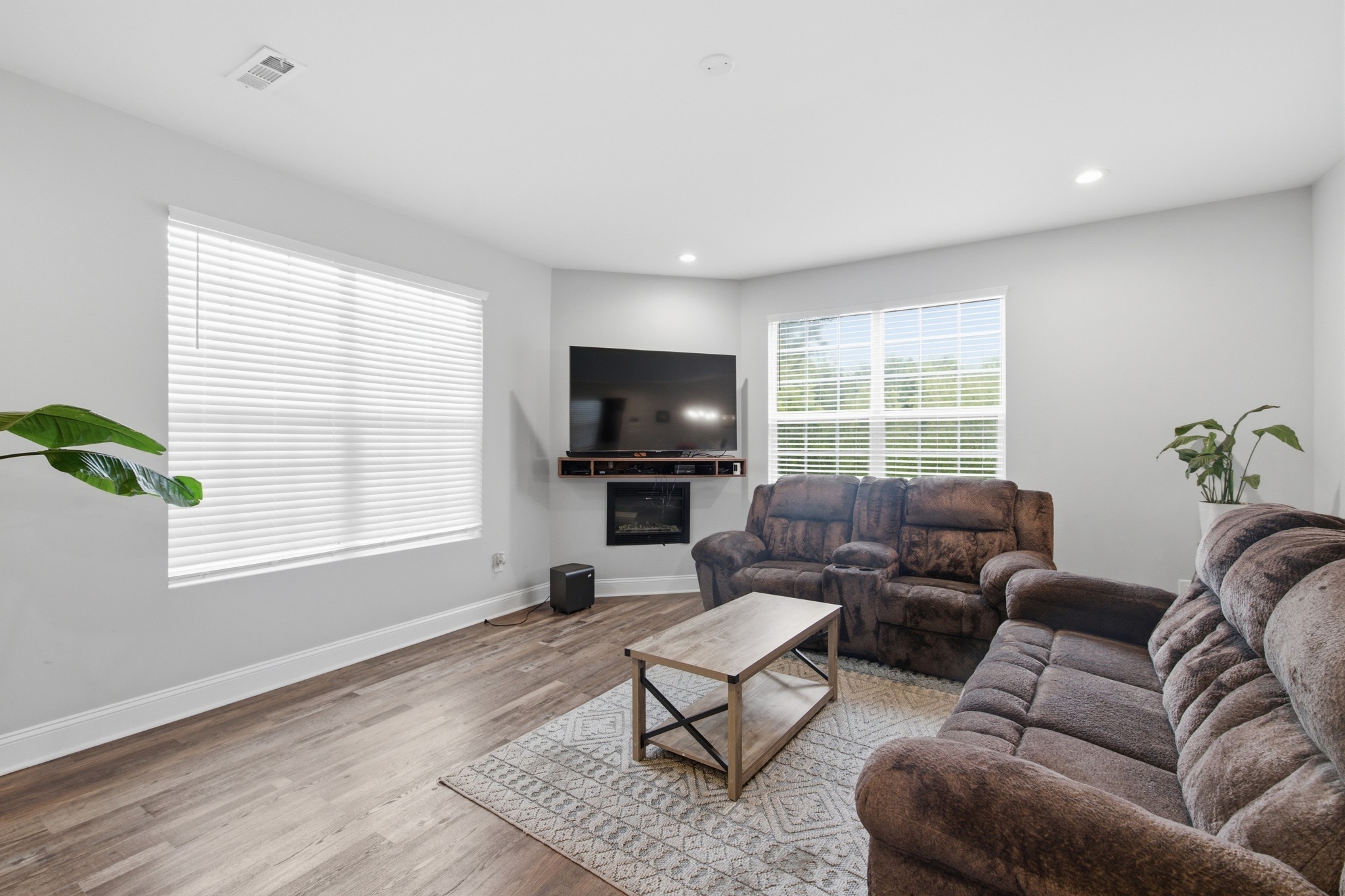4856 Terragon Trl Property Photo 7