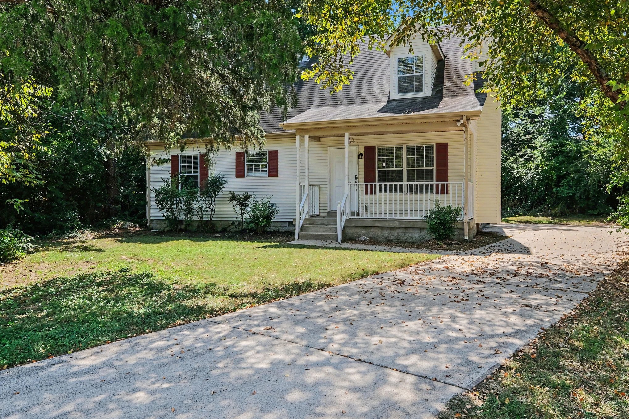 1520 Water Oak Ct Property Photo 1
