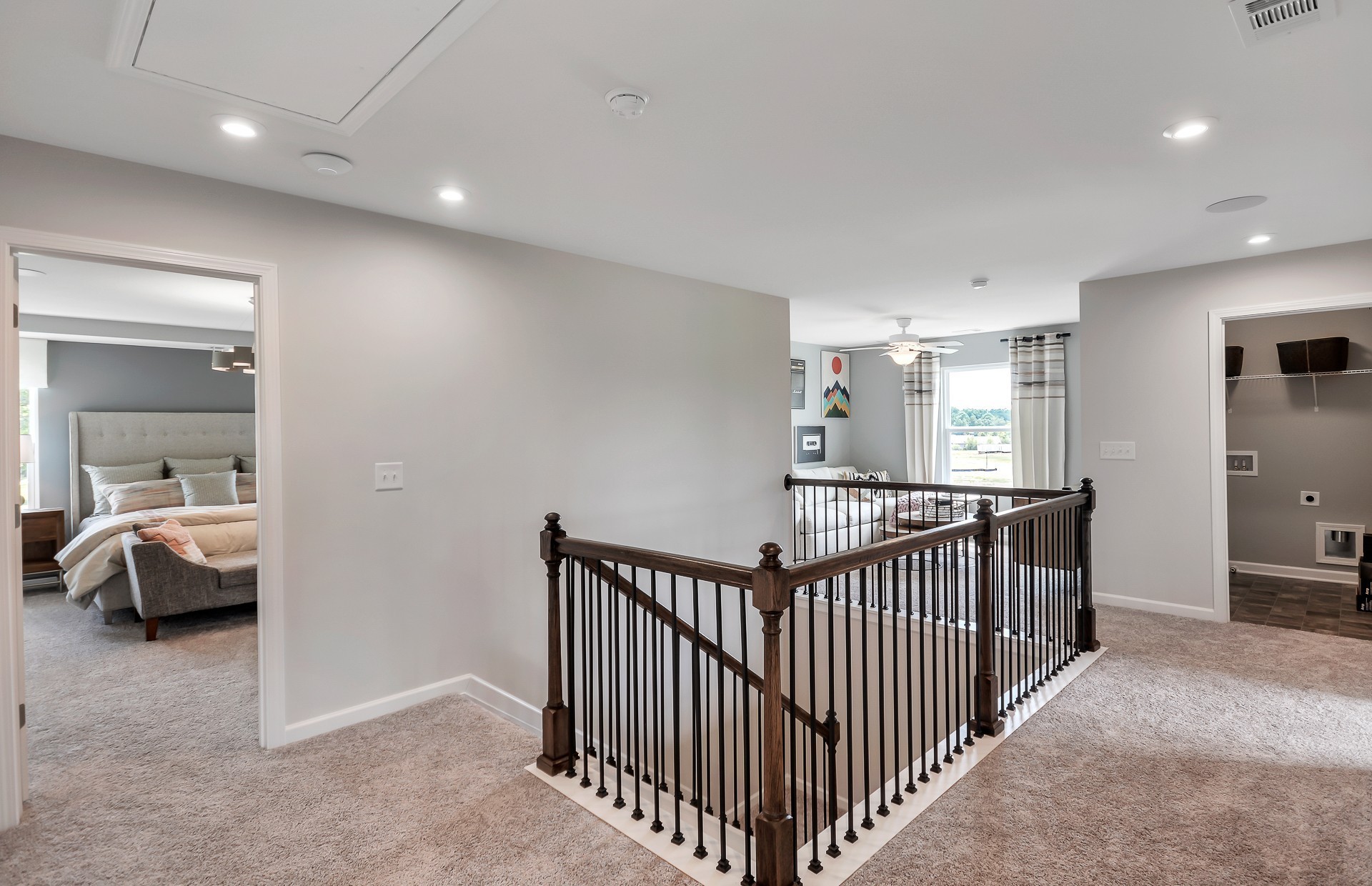 483 Jet Stream Dr Property Photo 14