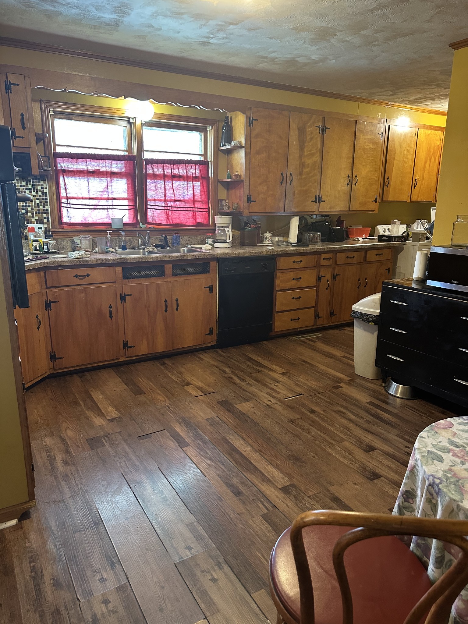 16572 Highway 211 Property Photo 40