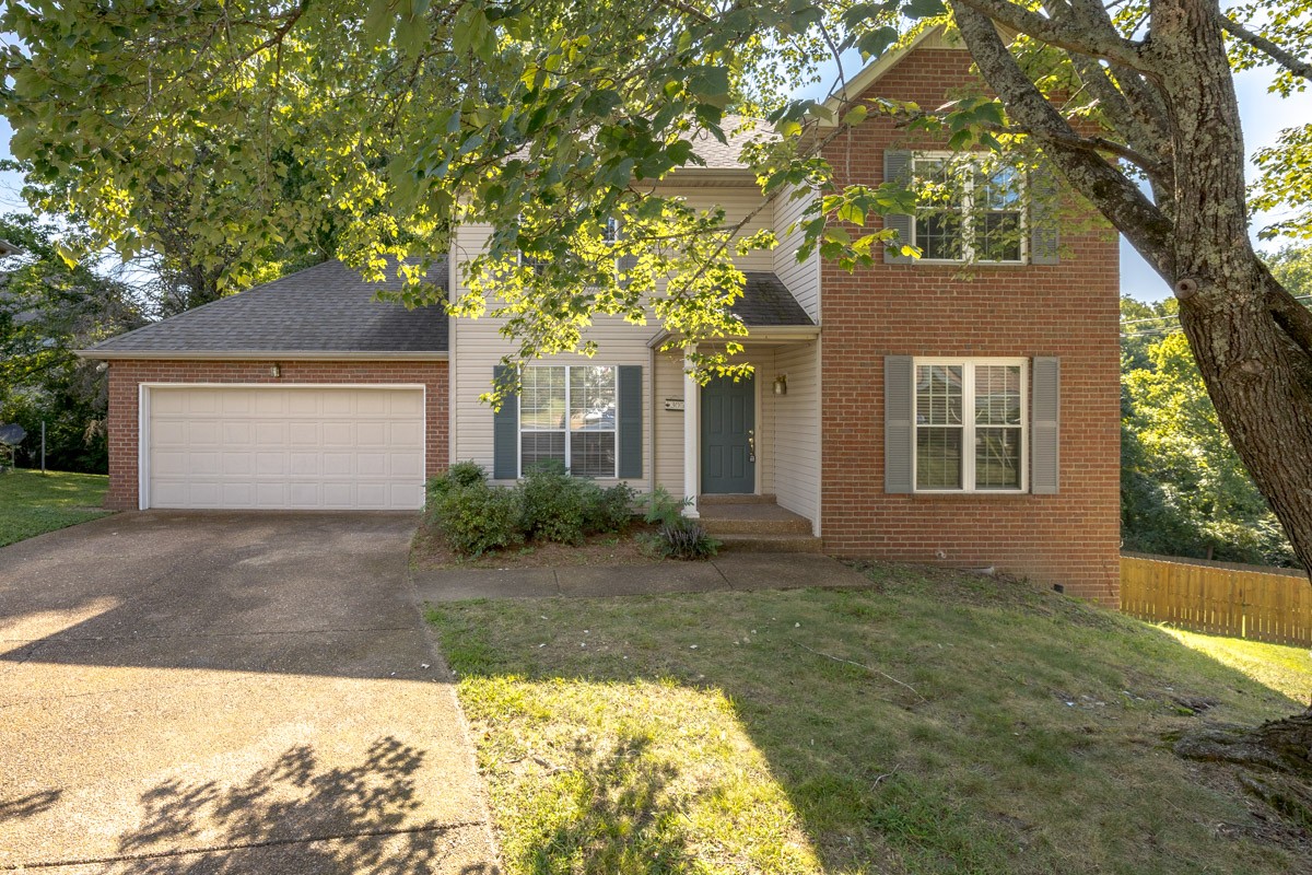 305 Roundhill Cv Property Photo 1