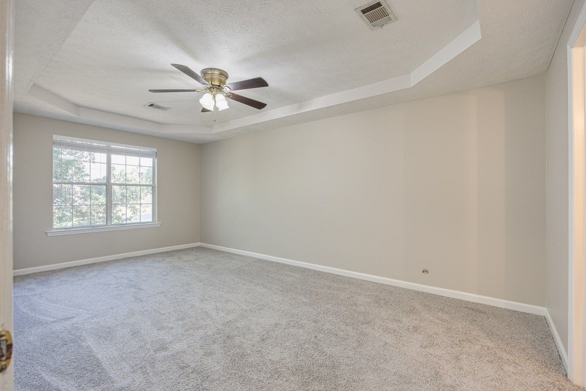 305 Roundhill Cv Property Photo 13