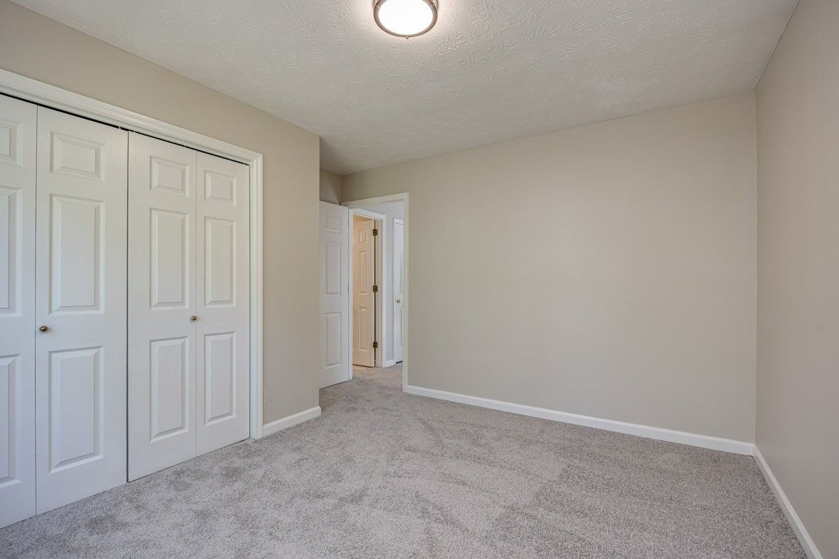 305 Roundhill Cv Property Photo 17