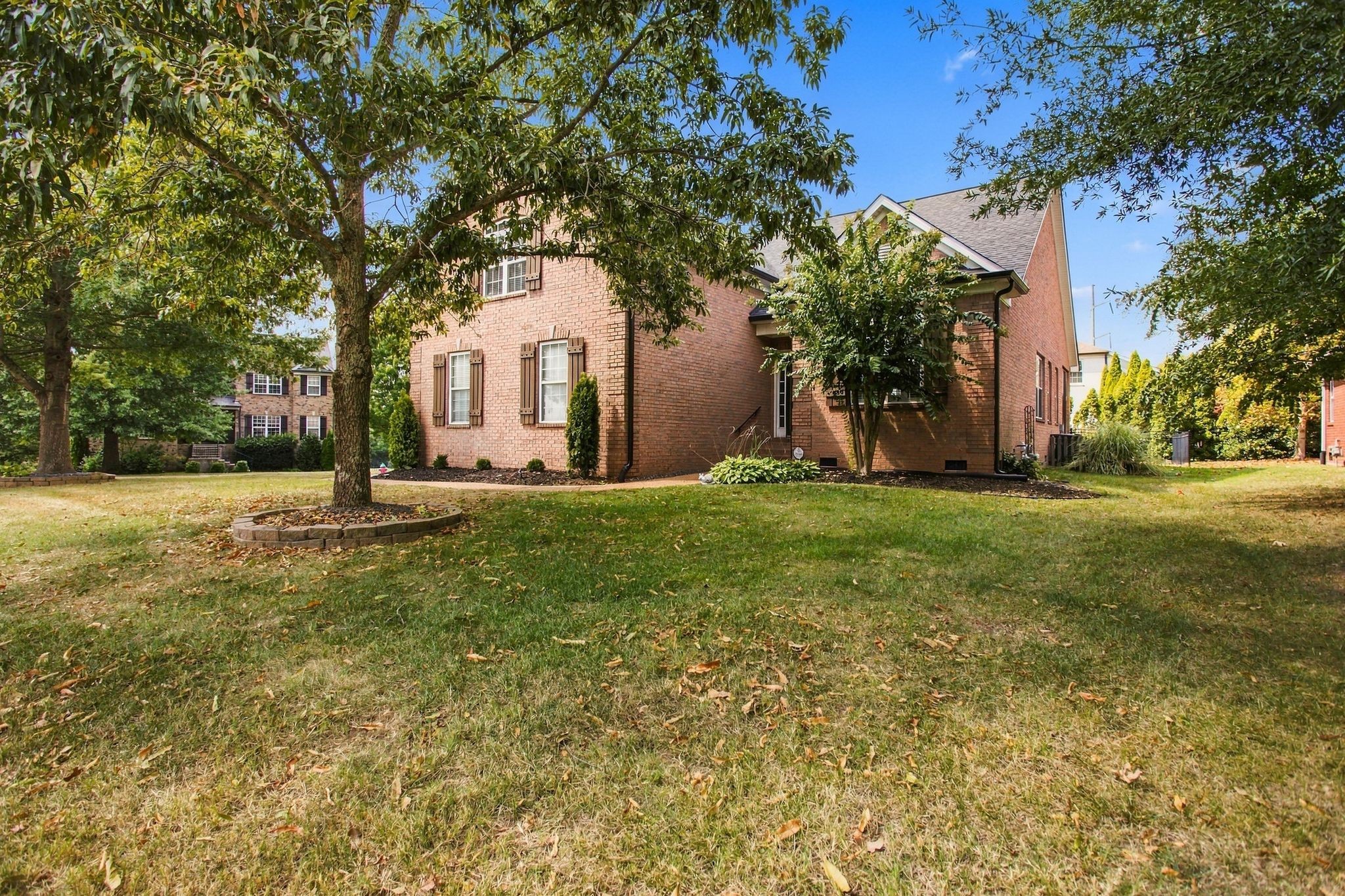 2661 Churchill Dr Property Photo 6