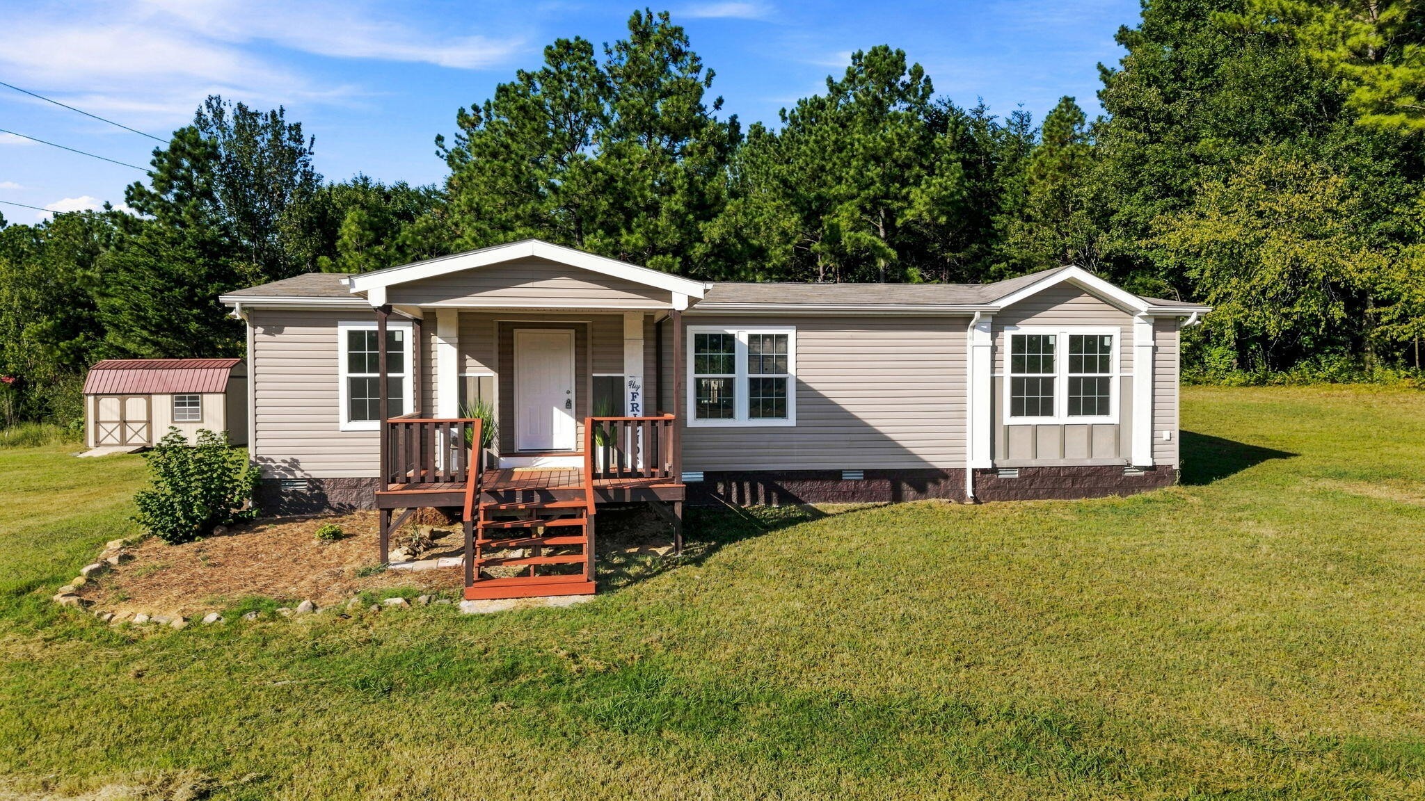 5966 Highway 30 Property Photo 1