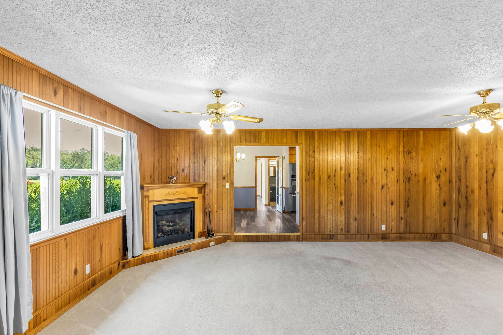 320 Ridgewood Dr Property Photo 5