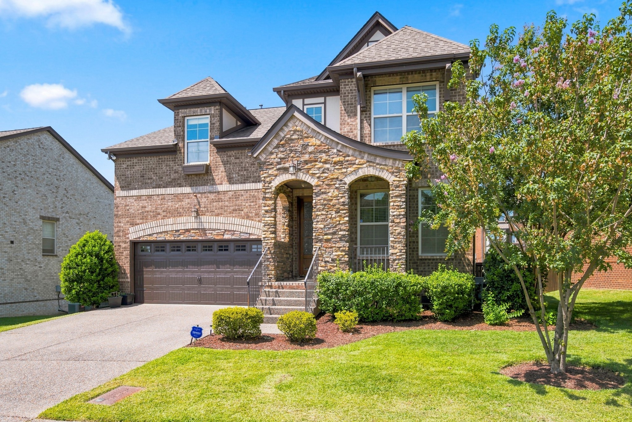 5128 Mountainbrook Cir Property Photo 1
