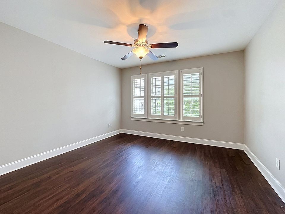 2776 Americus Dr Property Photo 33