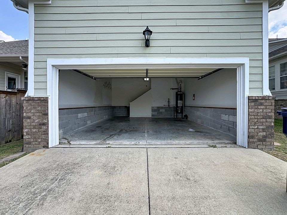 2776 Americus Dr Property Photo 48