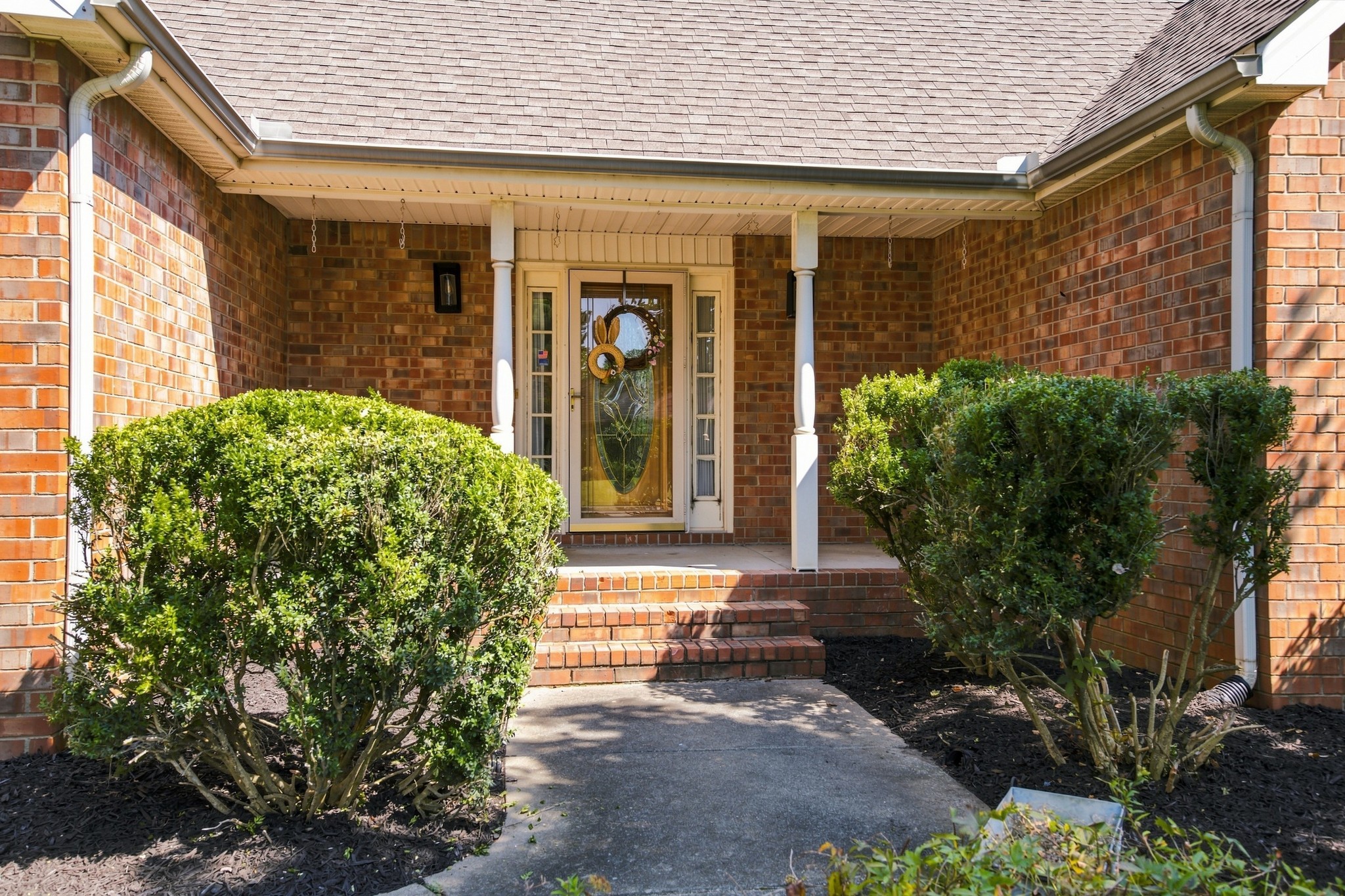 310 Westchester Ct Property Photo 4