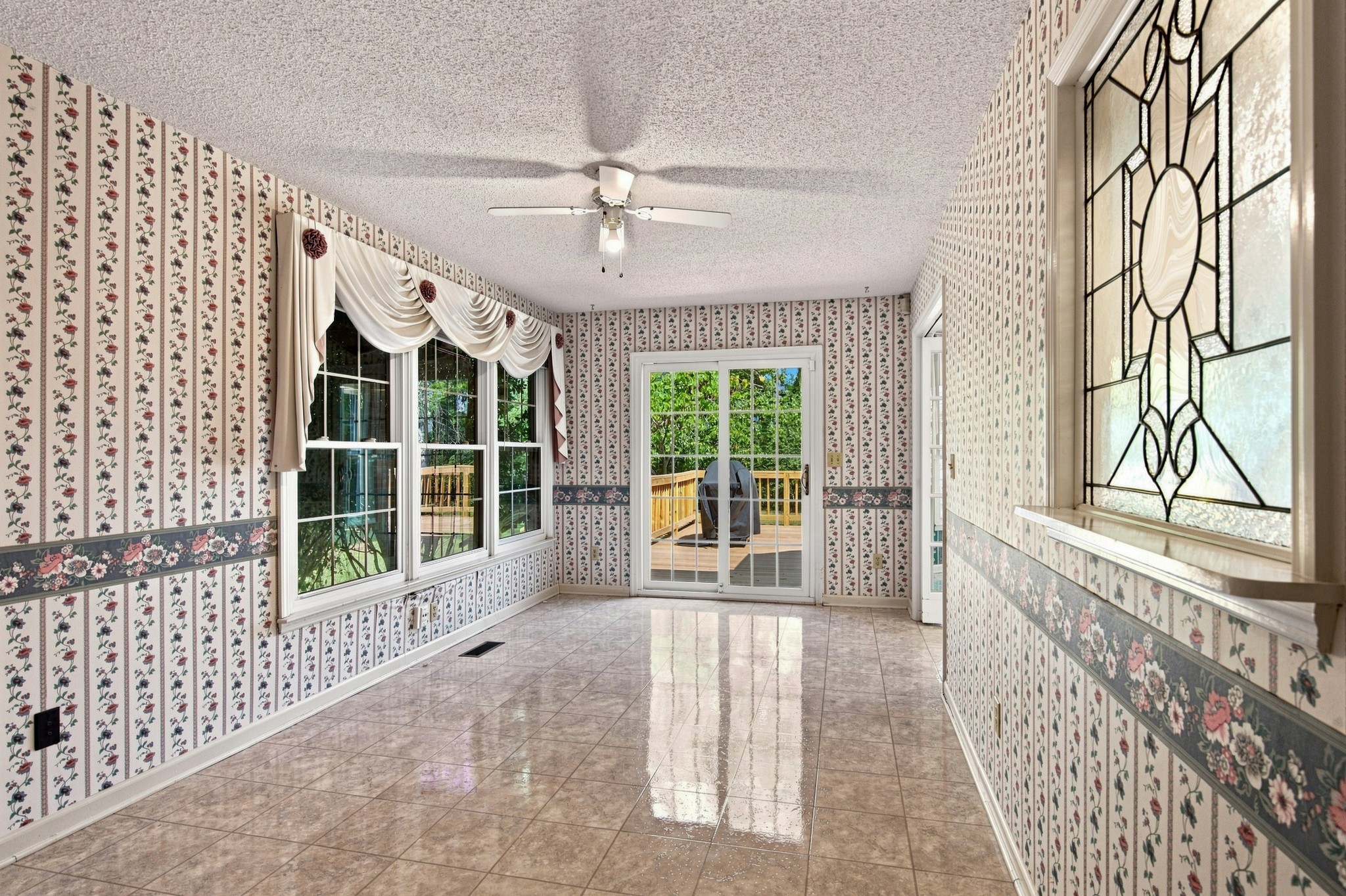 310 Westchester Ct Property Photo 15