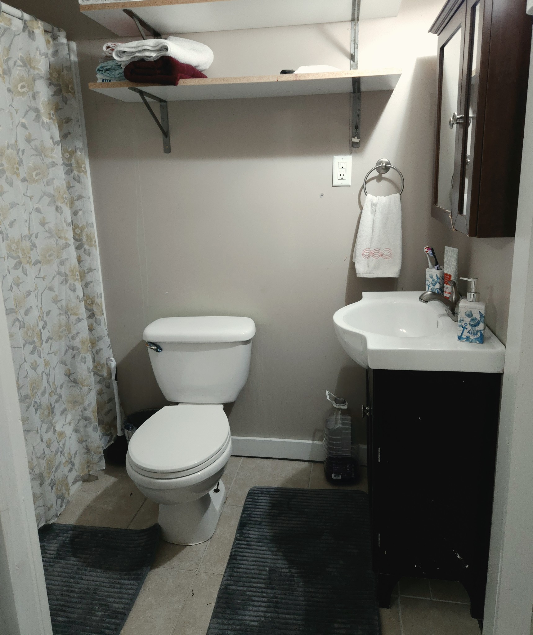 1080 Wildwood Ave, Se Property Photo 6