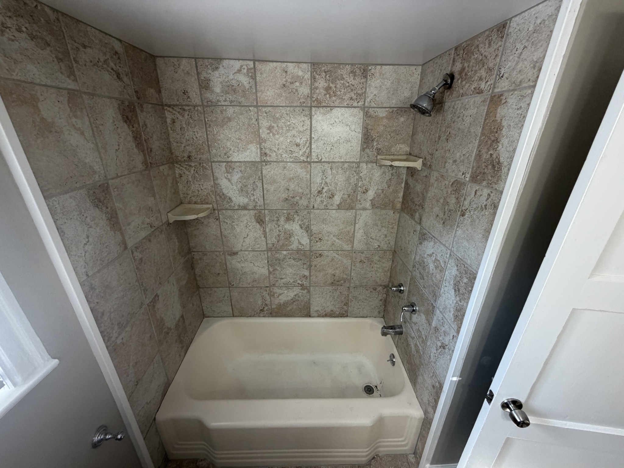 1137 Mcalpine Ave Property Photo 7