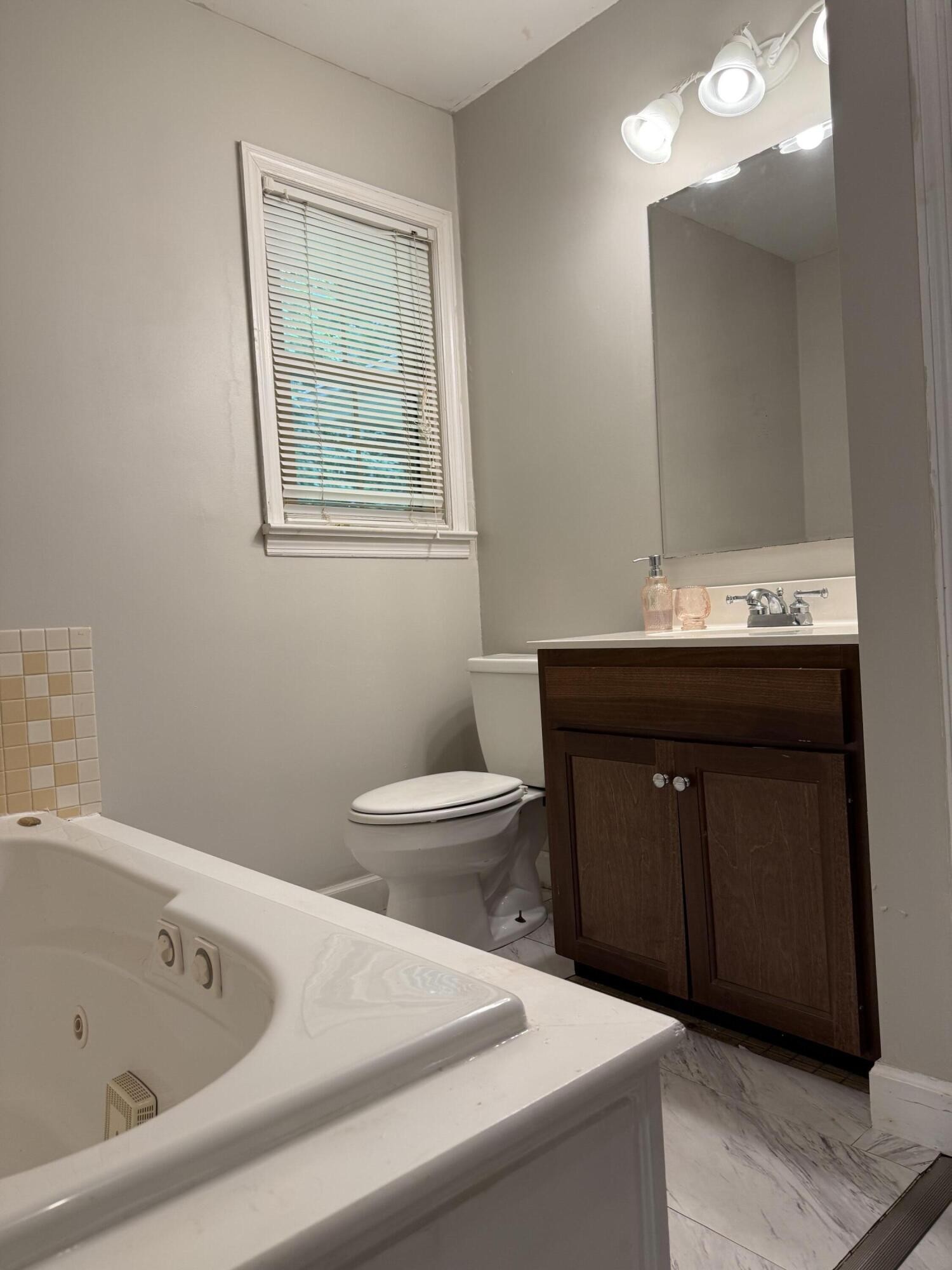 370 Morgan Johnston Circle, Ne Property Photo 15