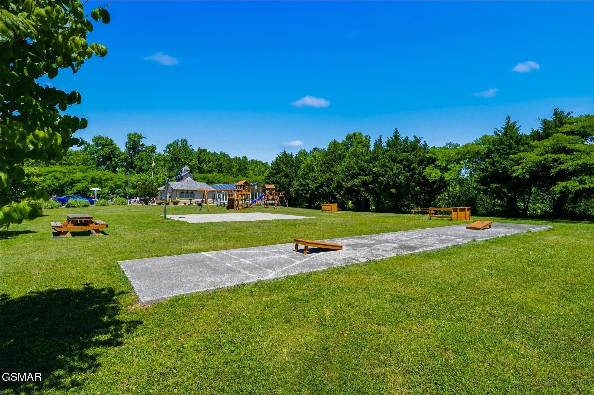 124 Plaza Drive Property Photo 30
