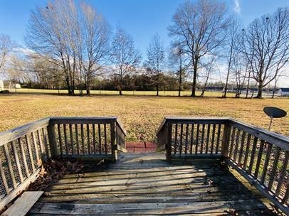1515 Rogers Cir Property Photo 4