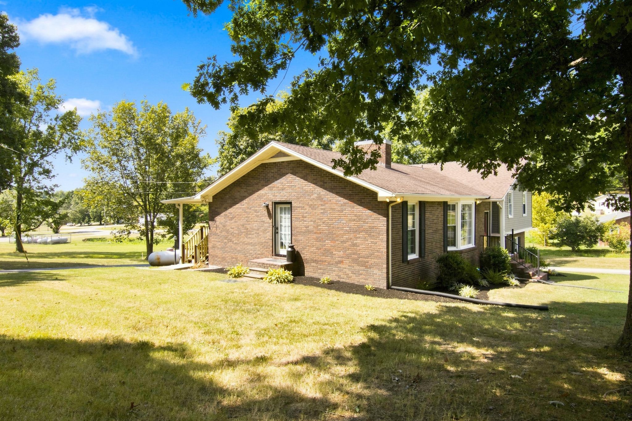 1214 Rainbow Cir Property Photo 36