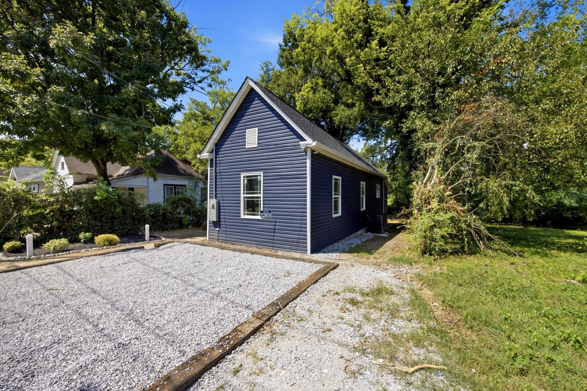 1711 Stanfiel Street Property Photo 5
