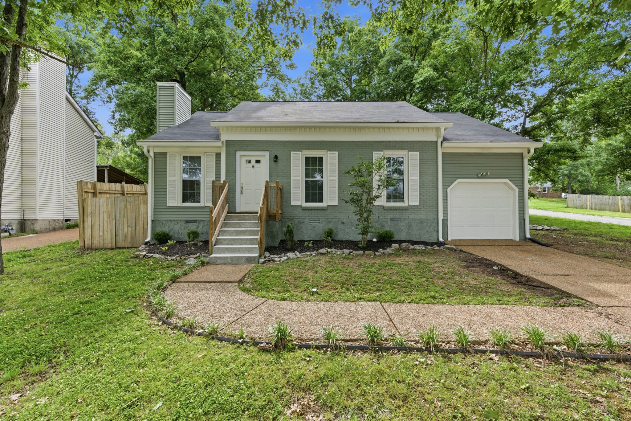 356 Cedarcliff Rd Property Photo 1