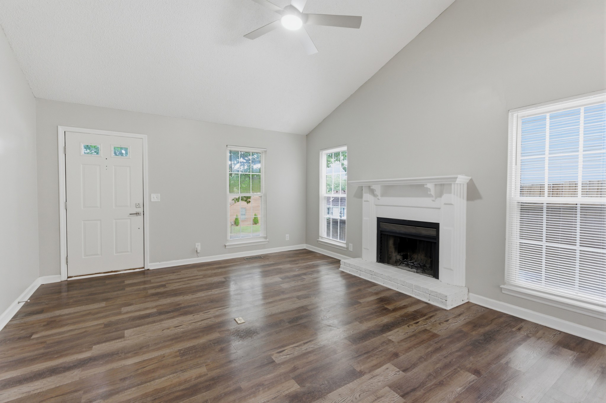 356 Cedarcliff Rd Property Photo 9