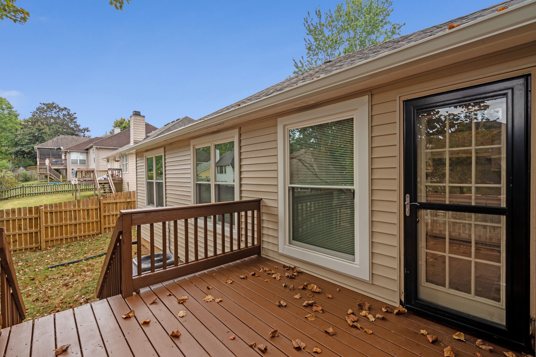 2760 Fleet Dr Property Photo 35