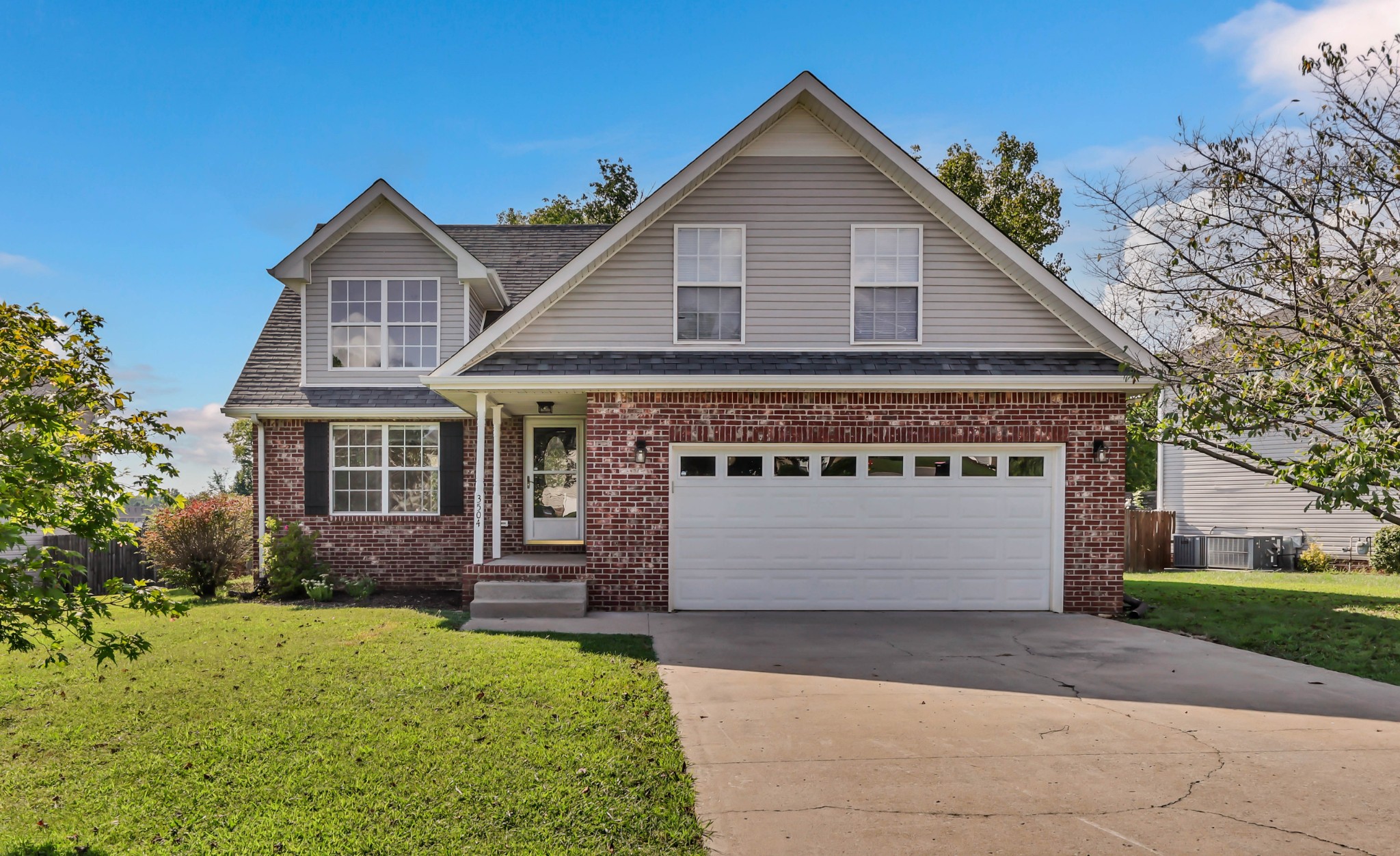 3504 Clover Hill Dr