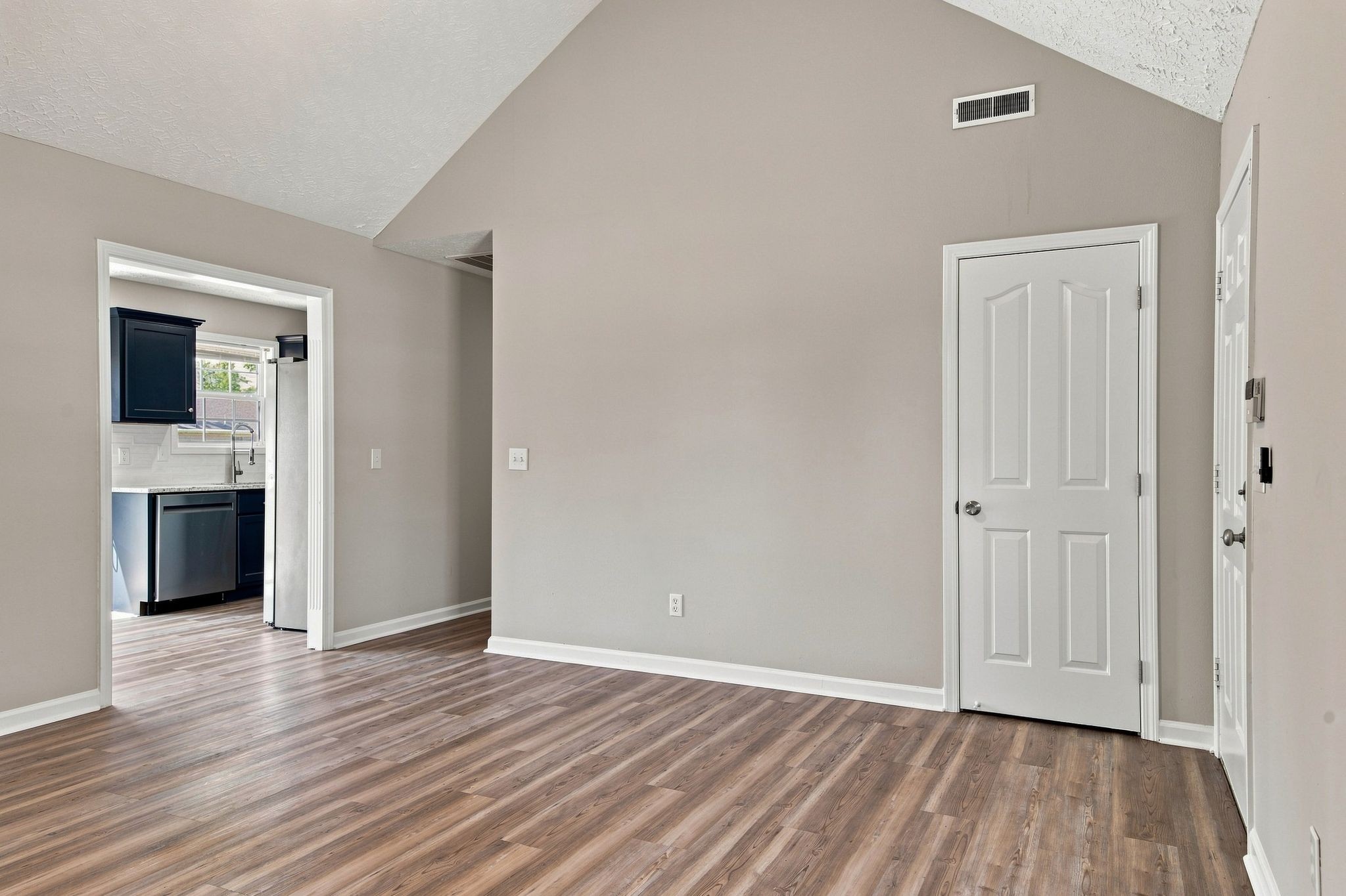 2618 Medford Campbell Blvd Property Photo 7