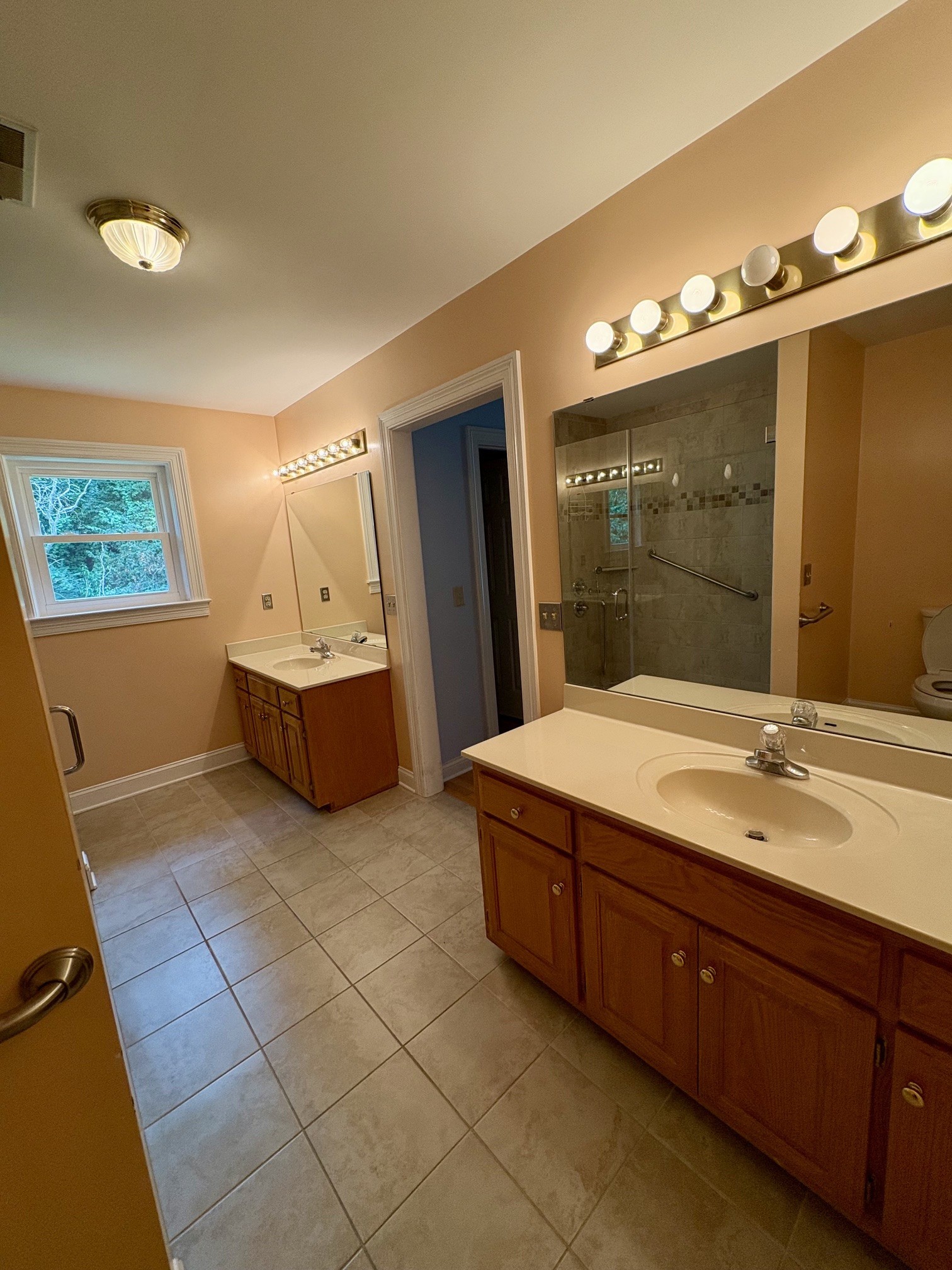 228 Cambridge Pl Property Photo 8