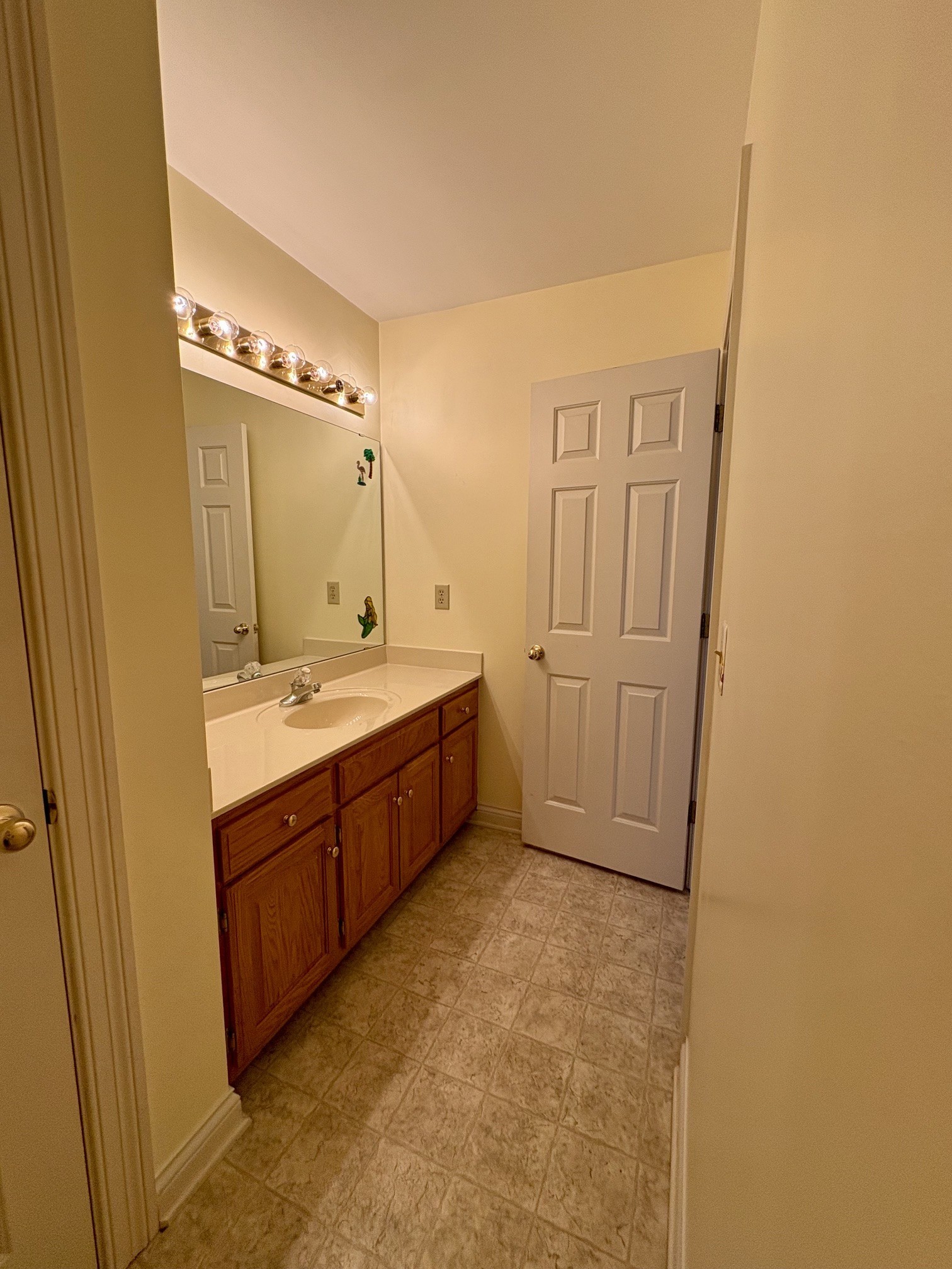228 Cambridge Pl Property Photo 16