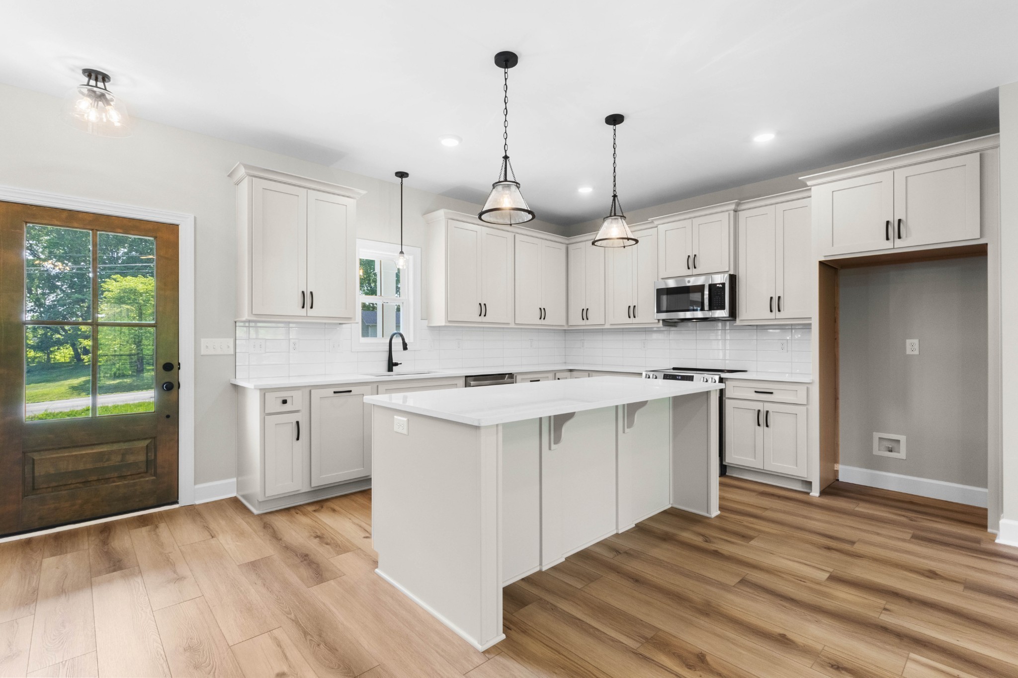 1087 Gratton Rd Property Photo 12