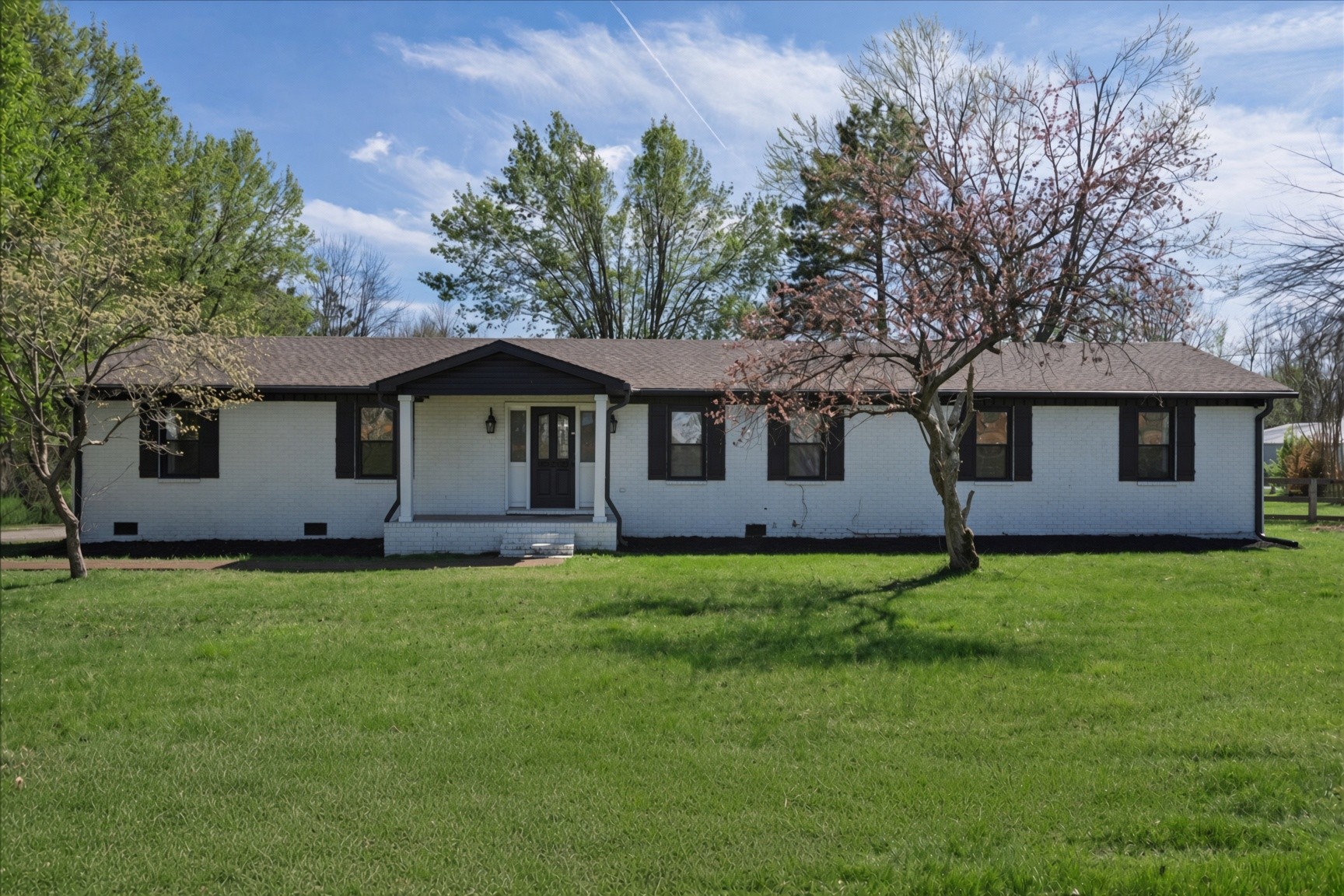 829 Highway 52, E Property Photo 1