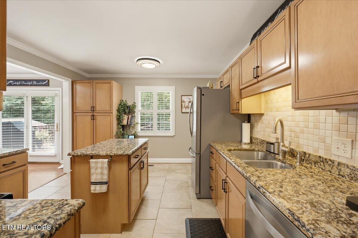 7547 Gynevere Drive Property Photo 15