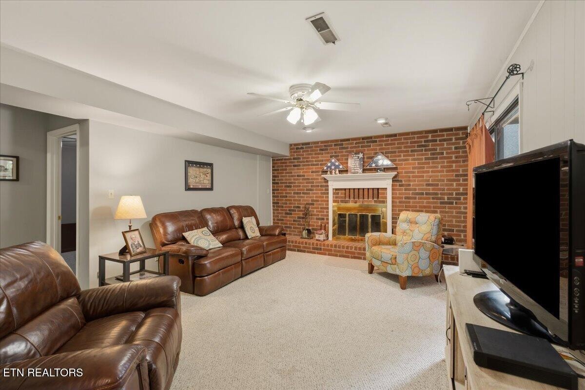 7547 Gynevere Drive Property Photo 33