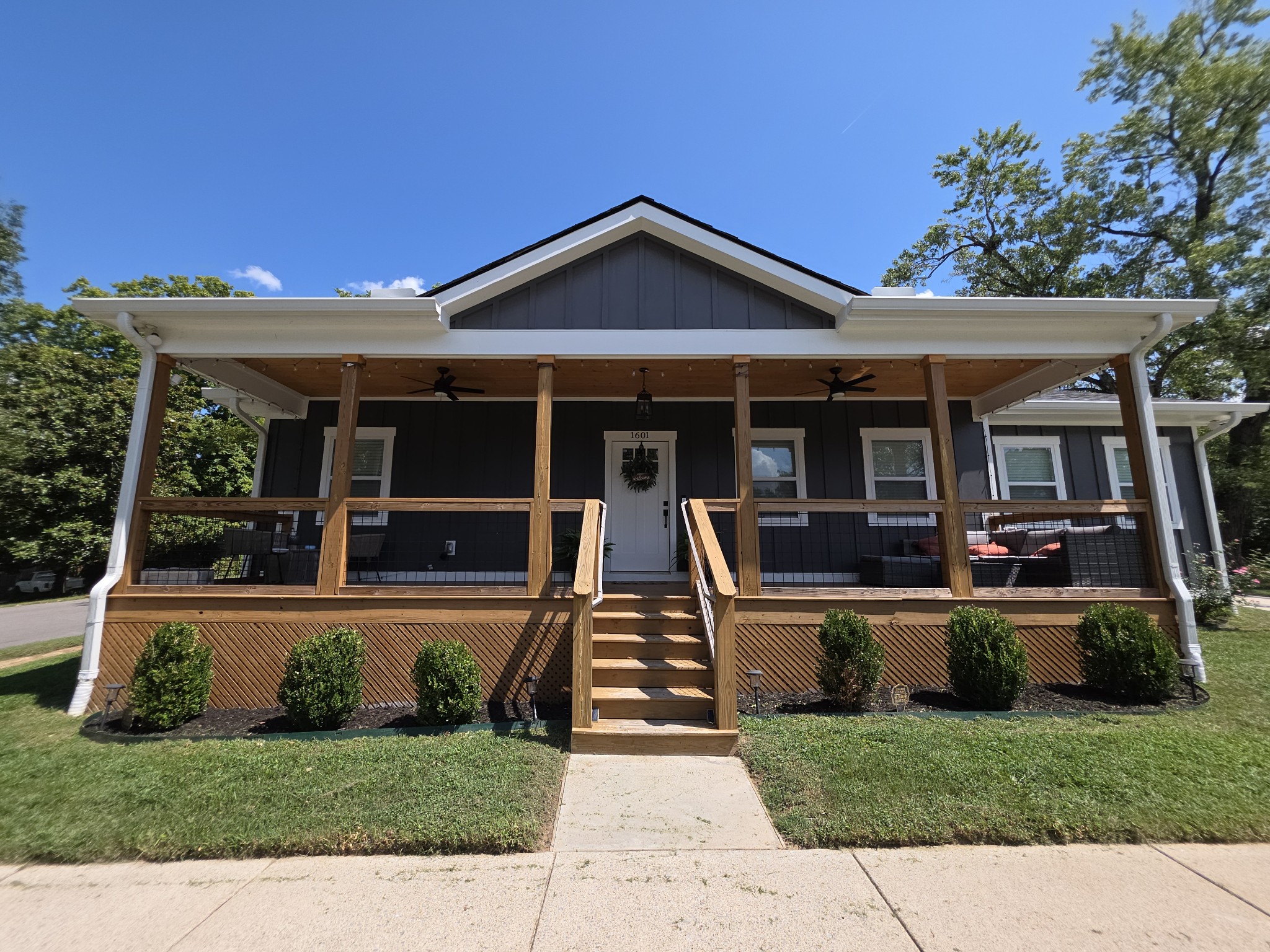 1601 Overton St Property Photo 8