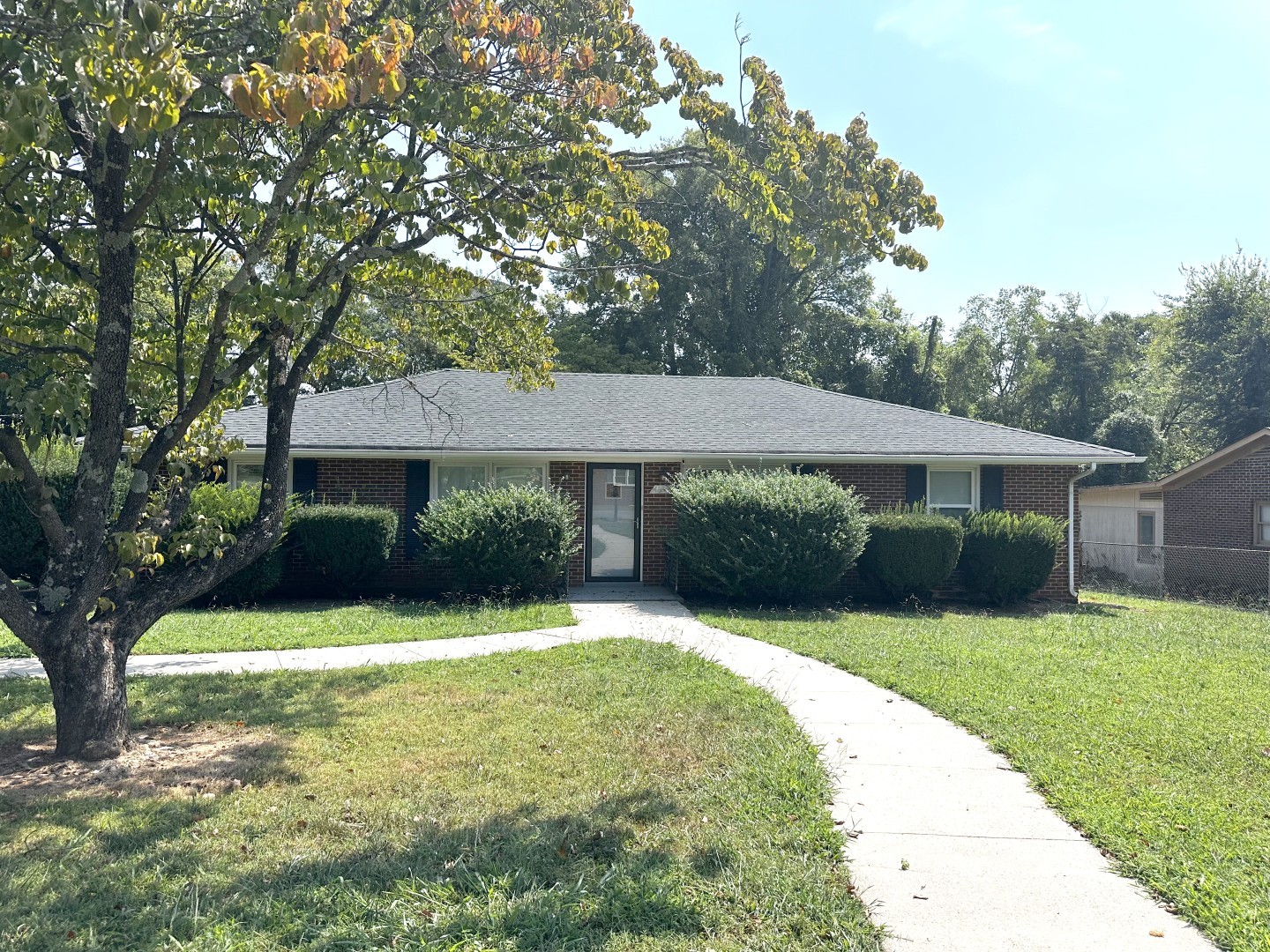 1132 White Blvd Property Photo 2