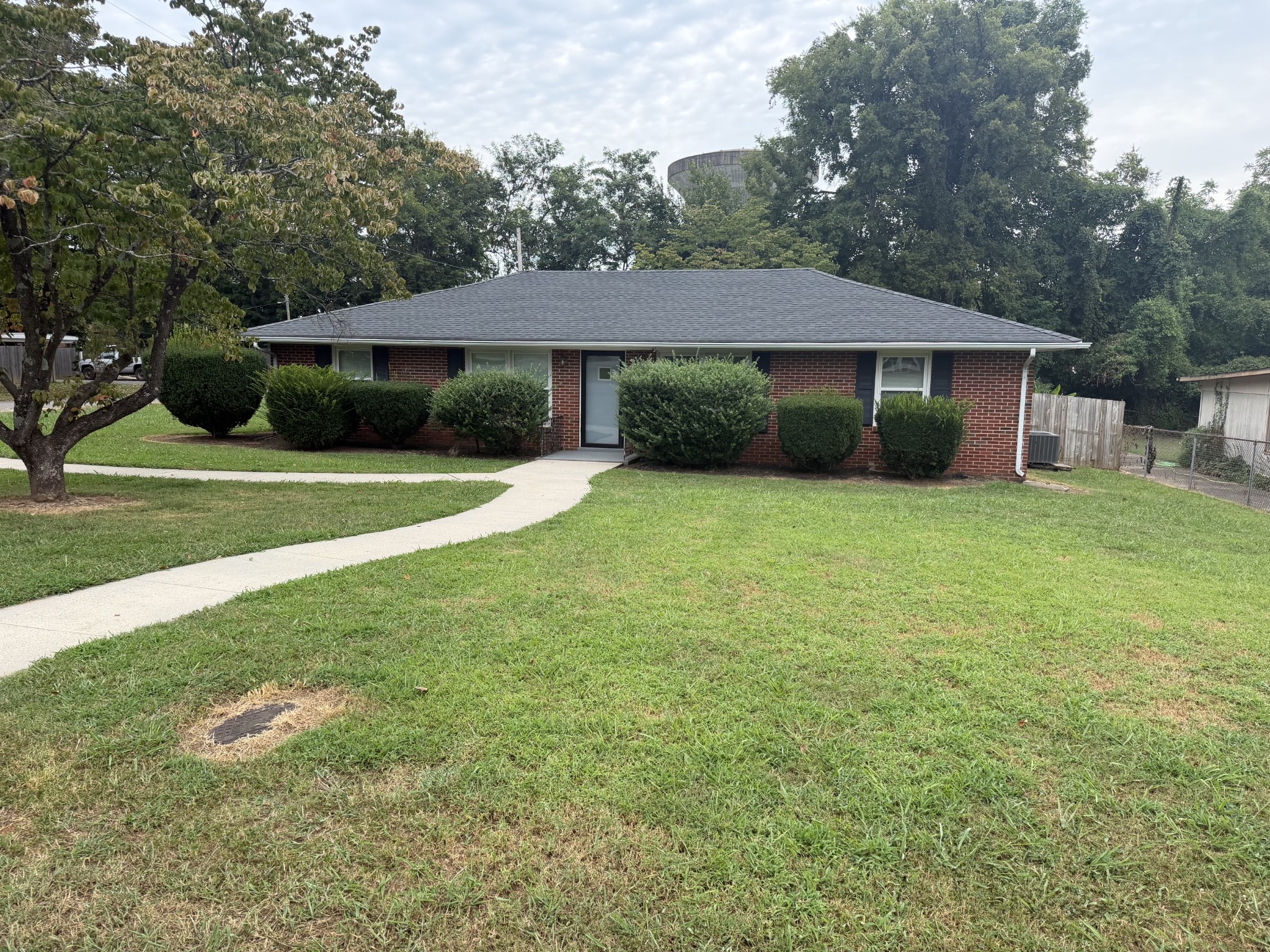 1132 White Blvd Property Photo 5