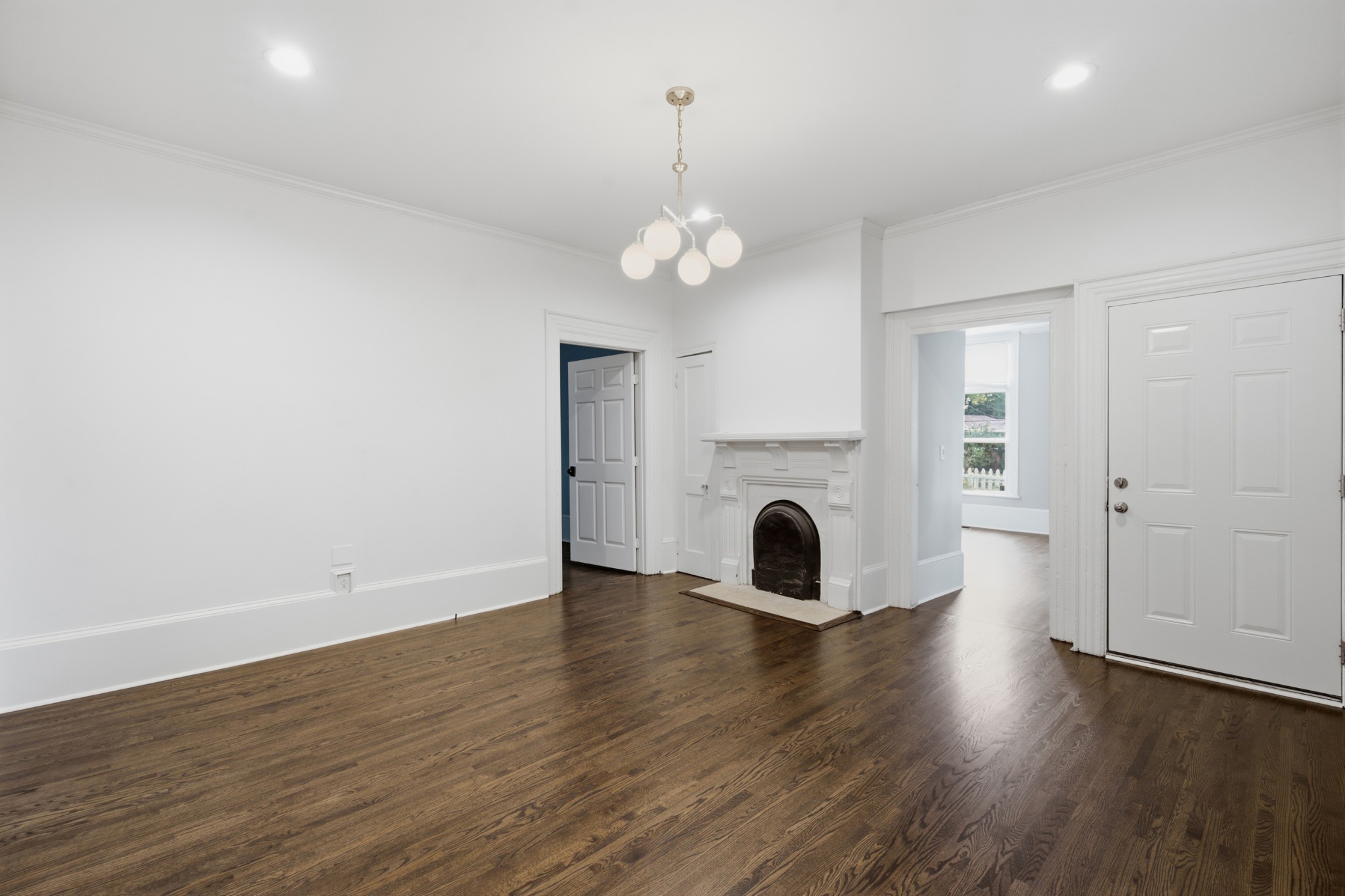 309 Hancock St Property Photo 7