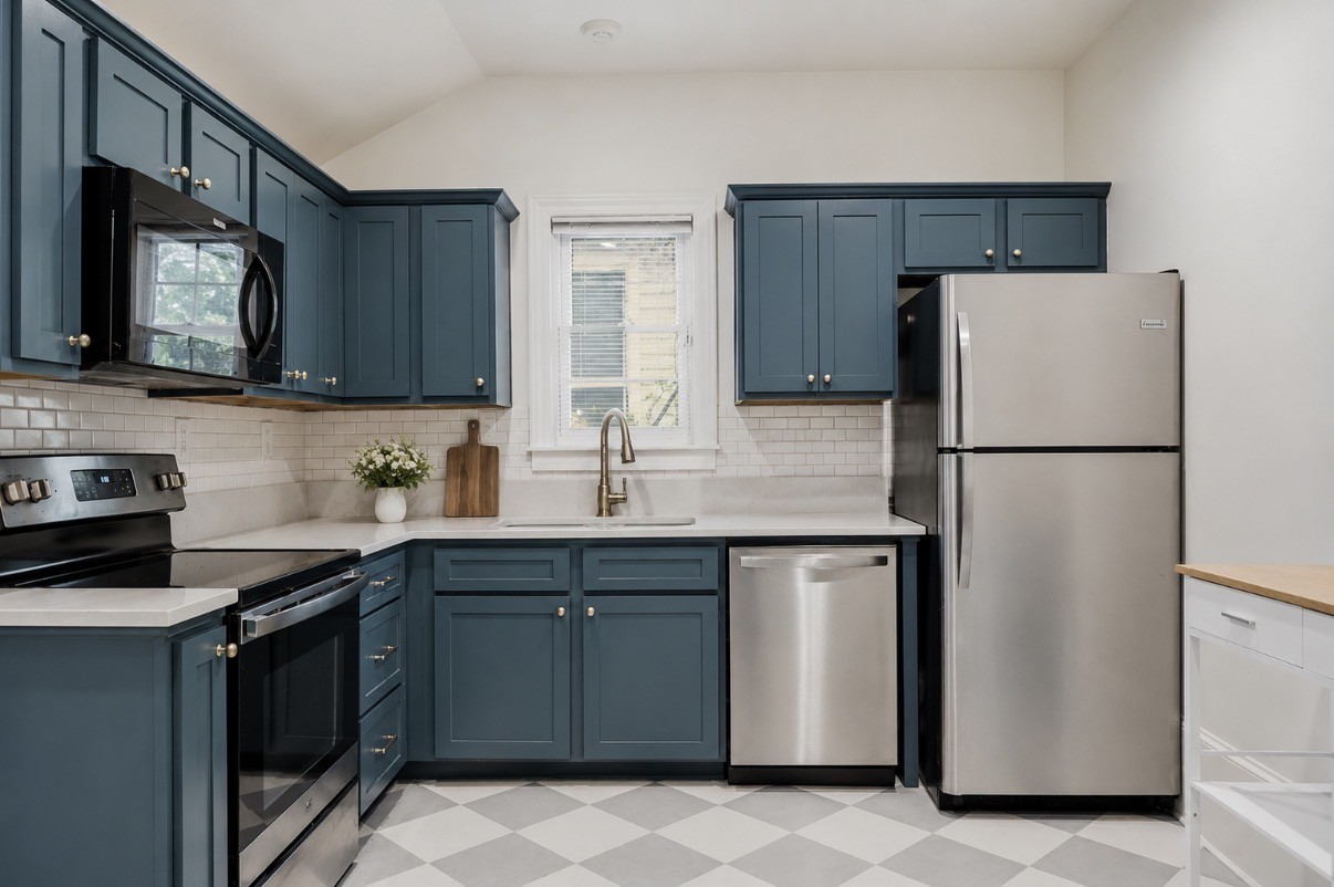 309 Hancock St Property Photo 13
