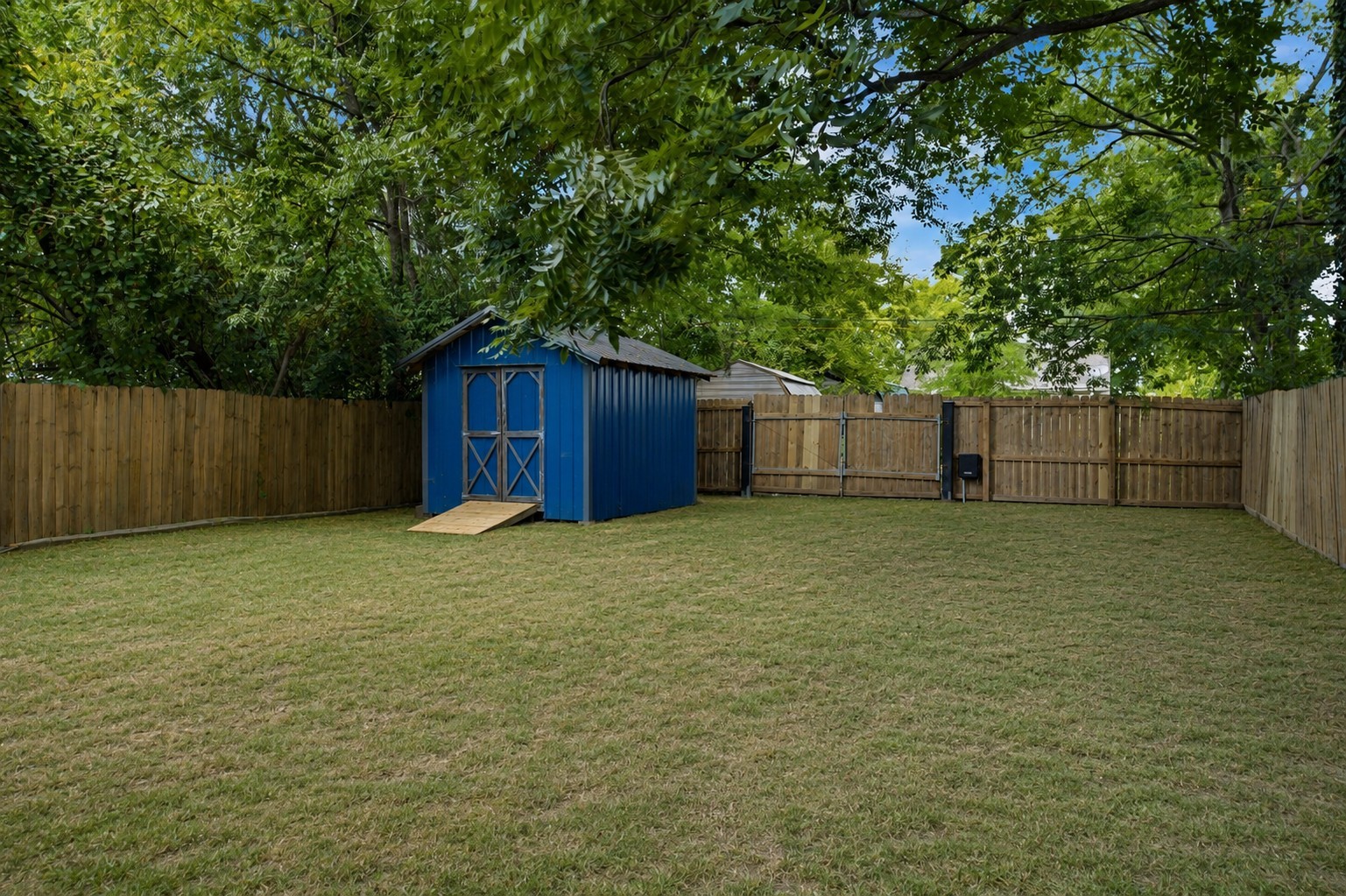 309 Hancock St Property Photo 28