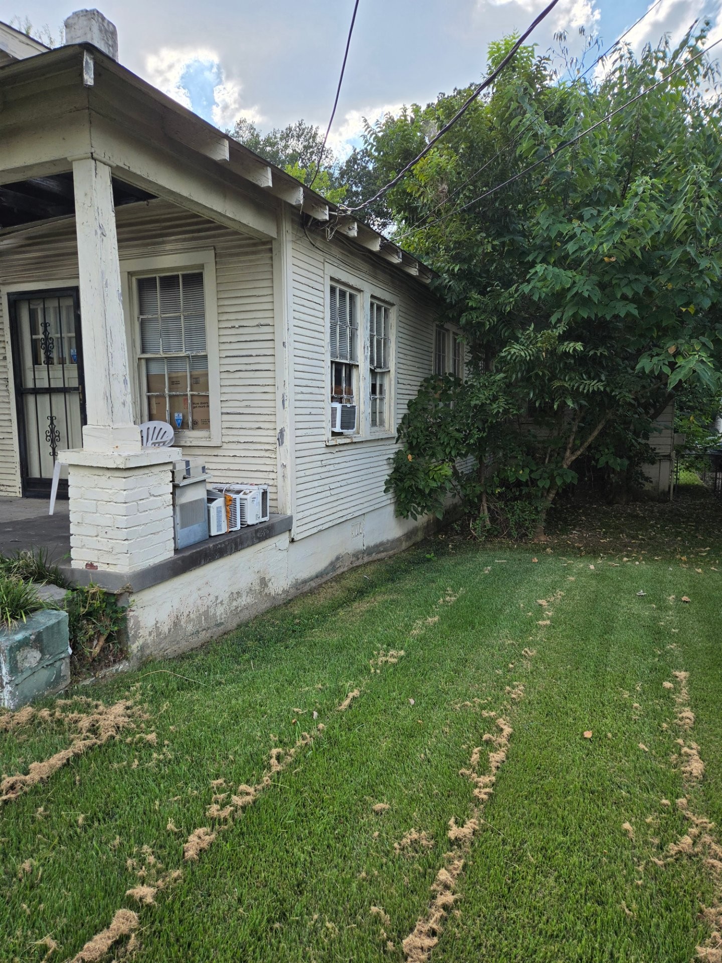 33 S Bingham St Property Photo 3